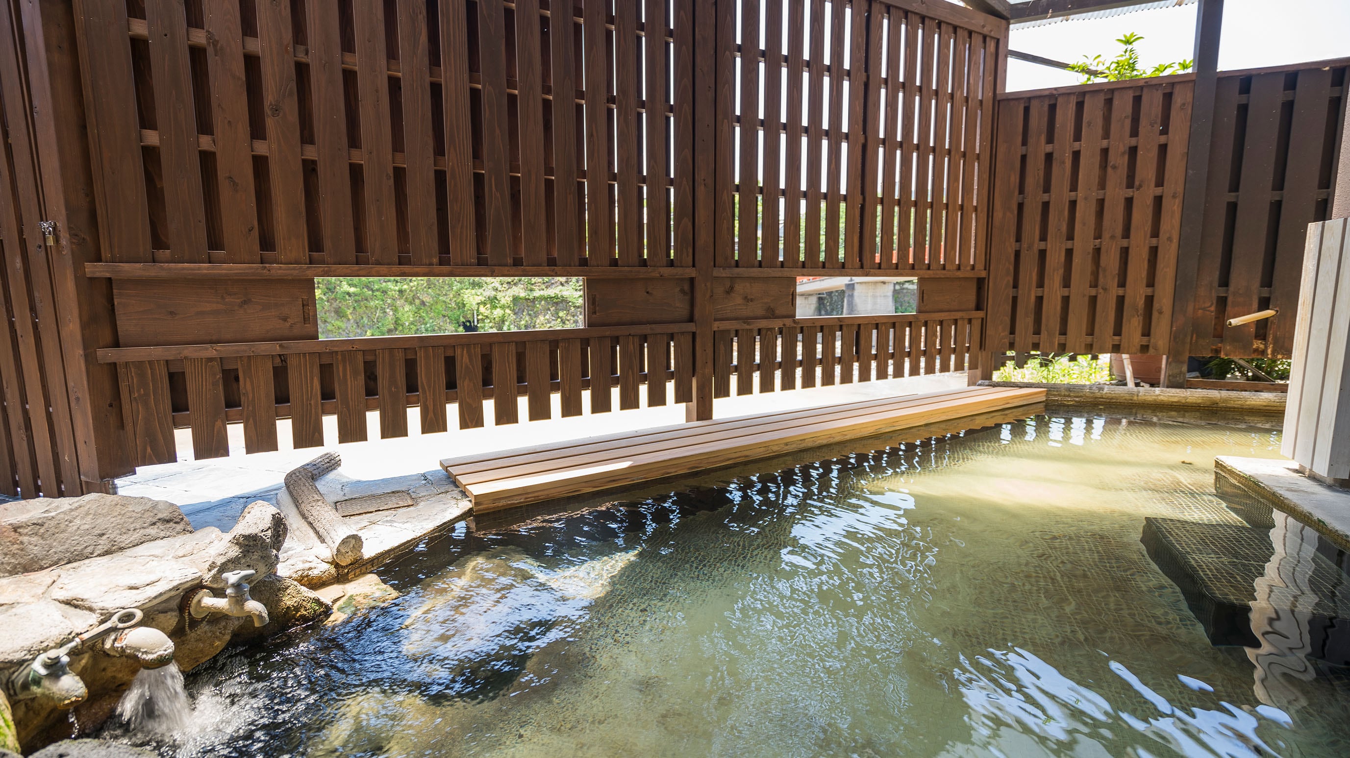 Men's open-air bath