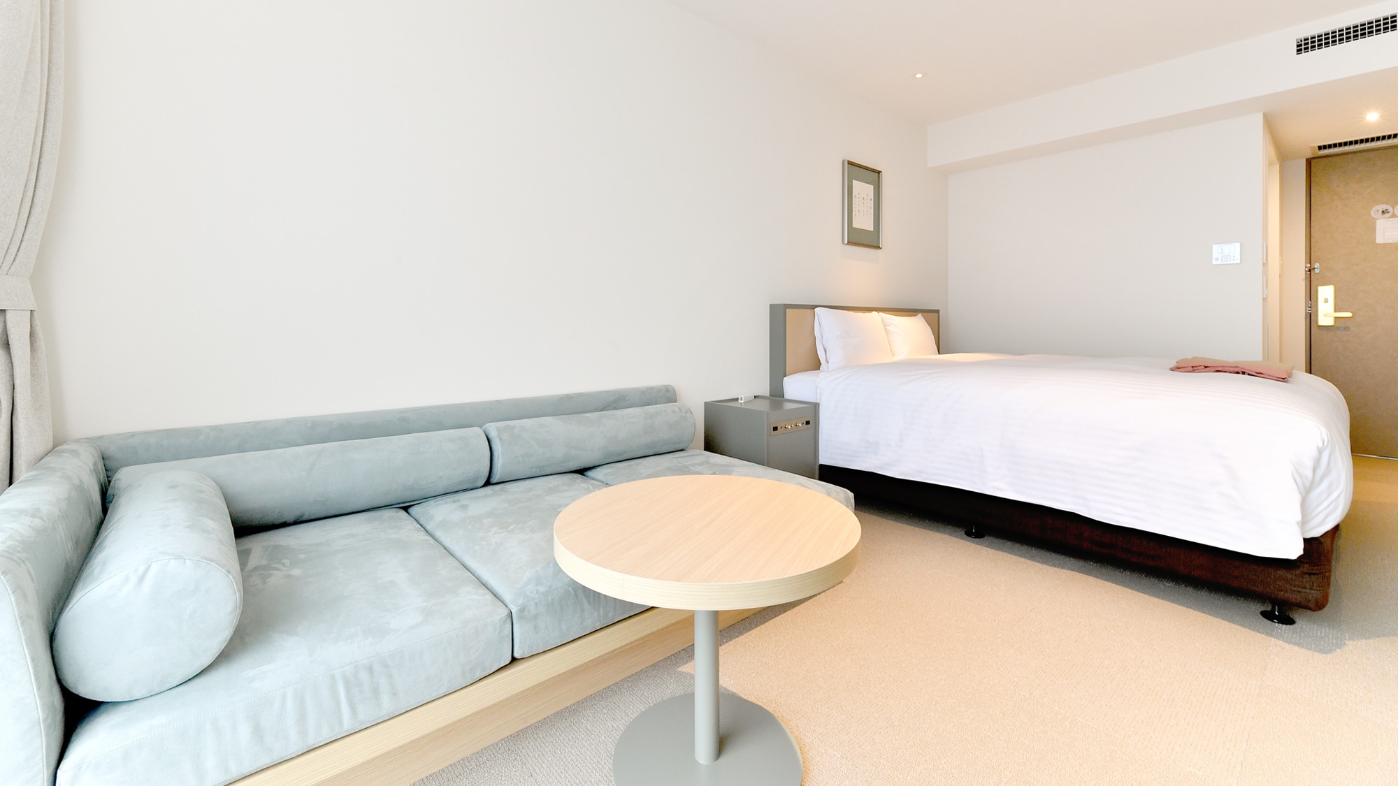 [All rooms non-smoking] Superior King Bedroom {1-2 persons}