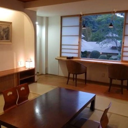 "Modern Rooms" are popular with couples