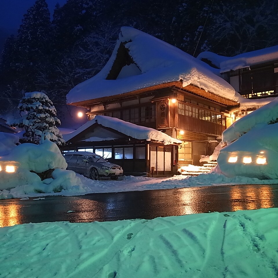 Winter foreground (snow lantern)