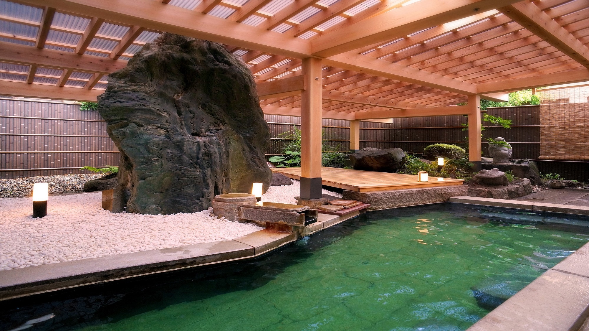 Open-air bath Men's bath "Renewed in January 2015" Emerald green rich sulfur spring
