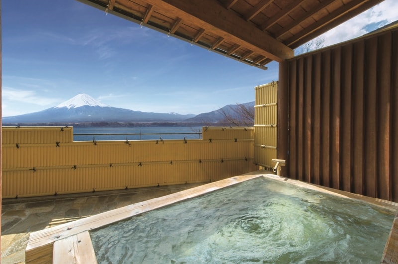 Fuji observation bath (an example of open-air bath)