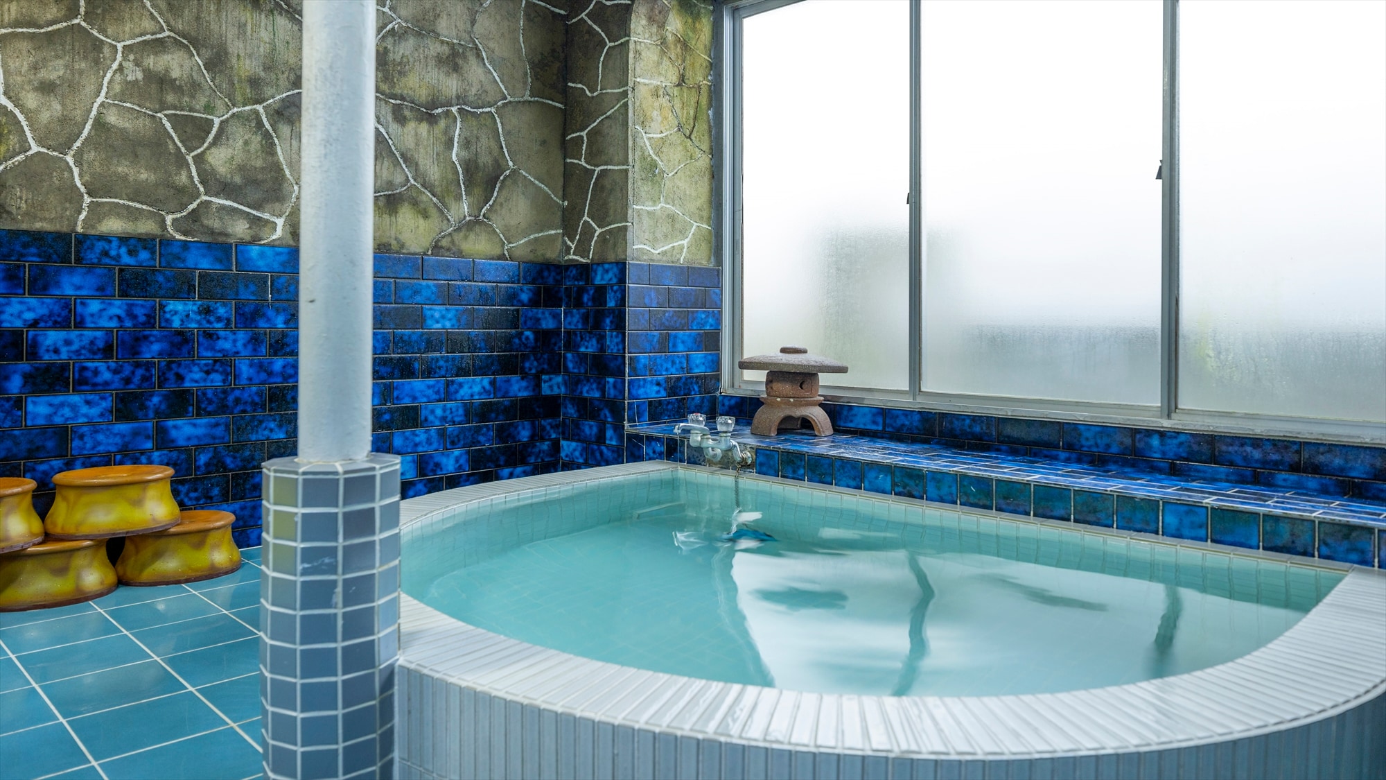 Large hot spring bath (women's bath)