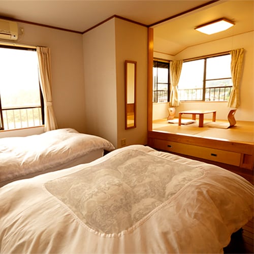 [Room] Japanese-style room with twin bedrooms