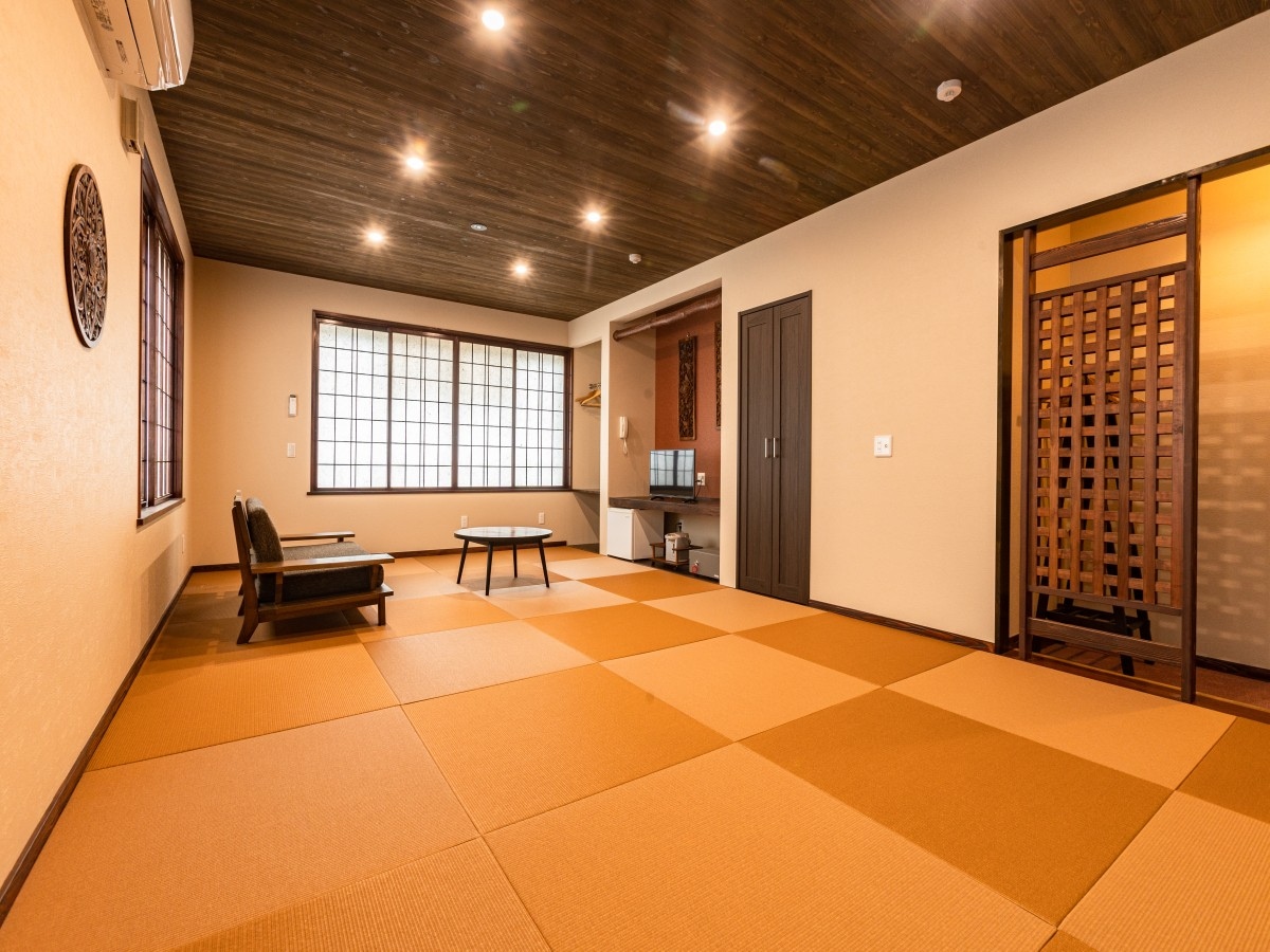 Spacious 16 tatami mats