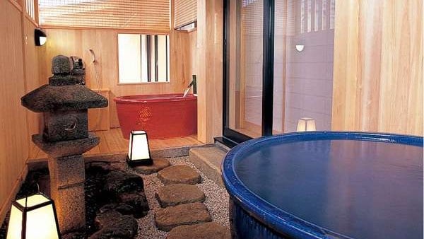 Phòng đặc biệt có bồn tắm lộ thiên