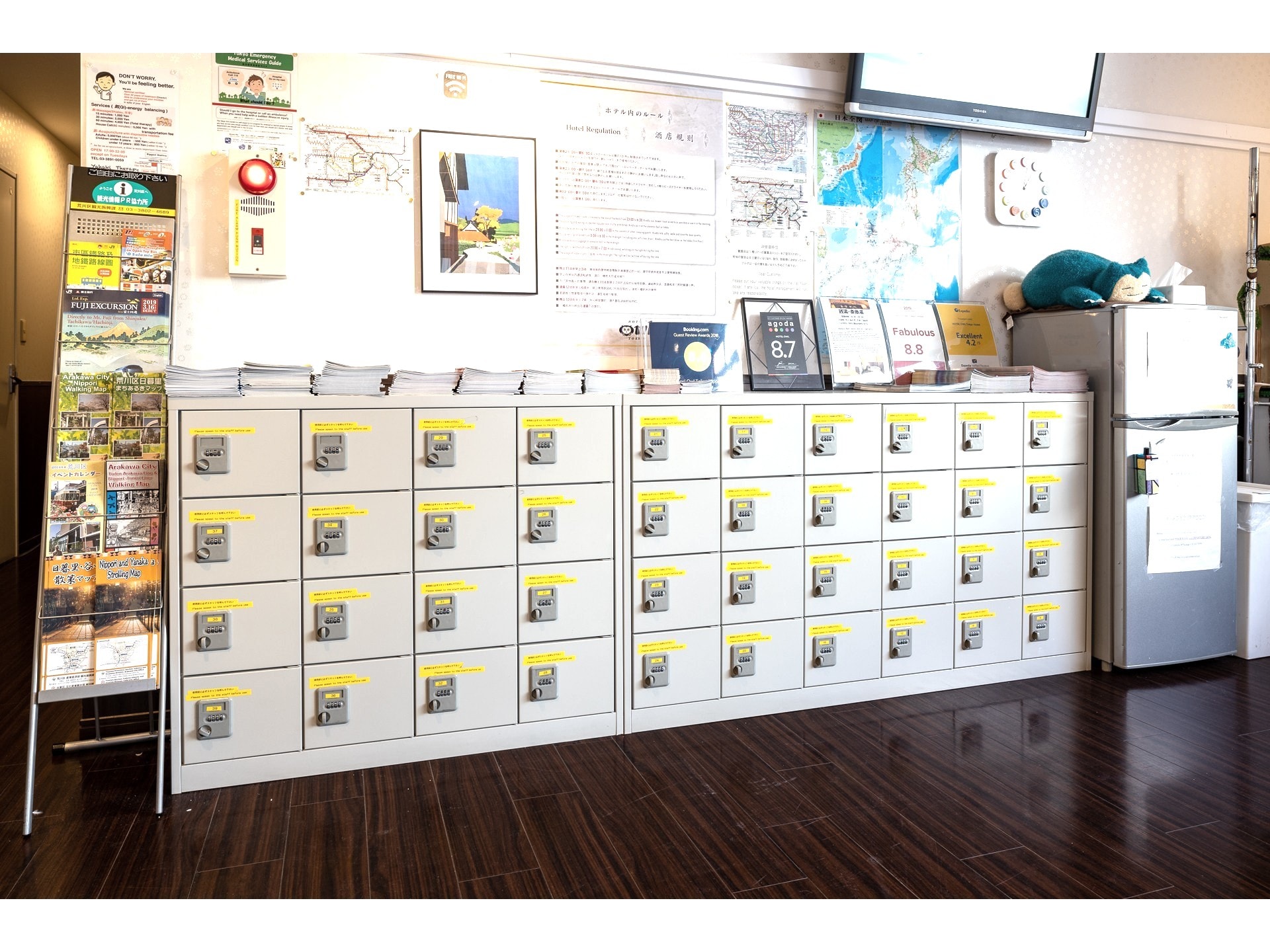 Valuables locker