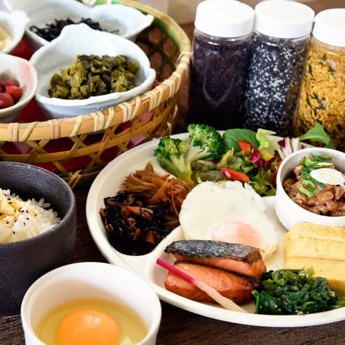 Rekomendasi sarapan untuk produksi lokal untuk konsumsi lokal