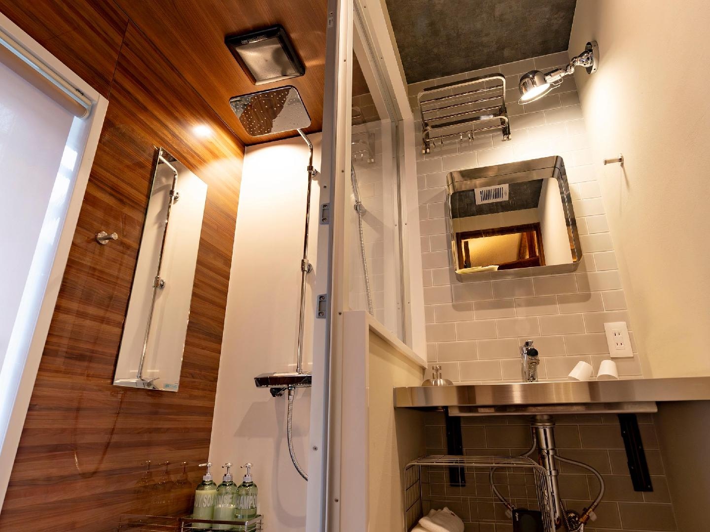 Shower room/washroom