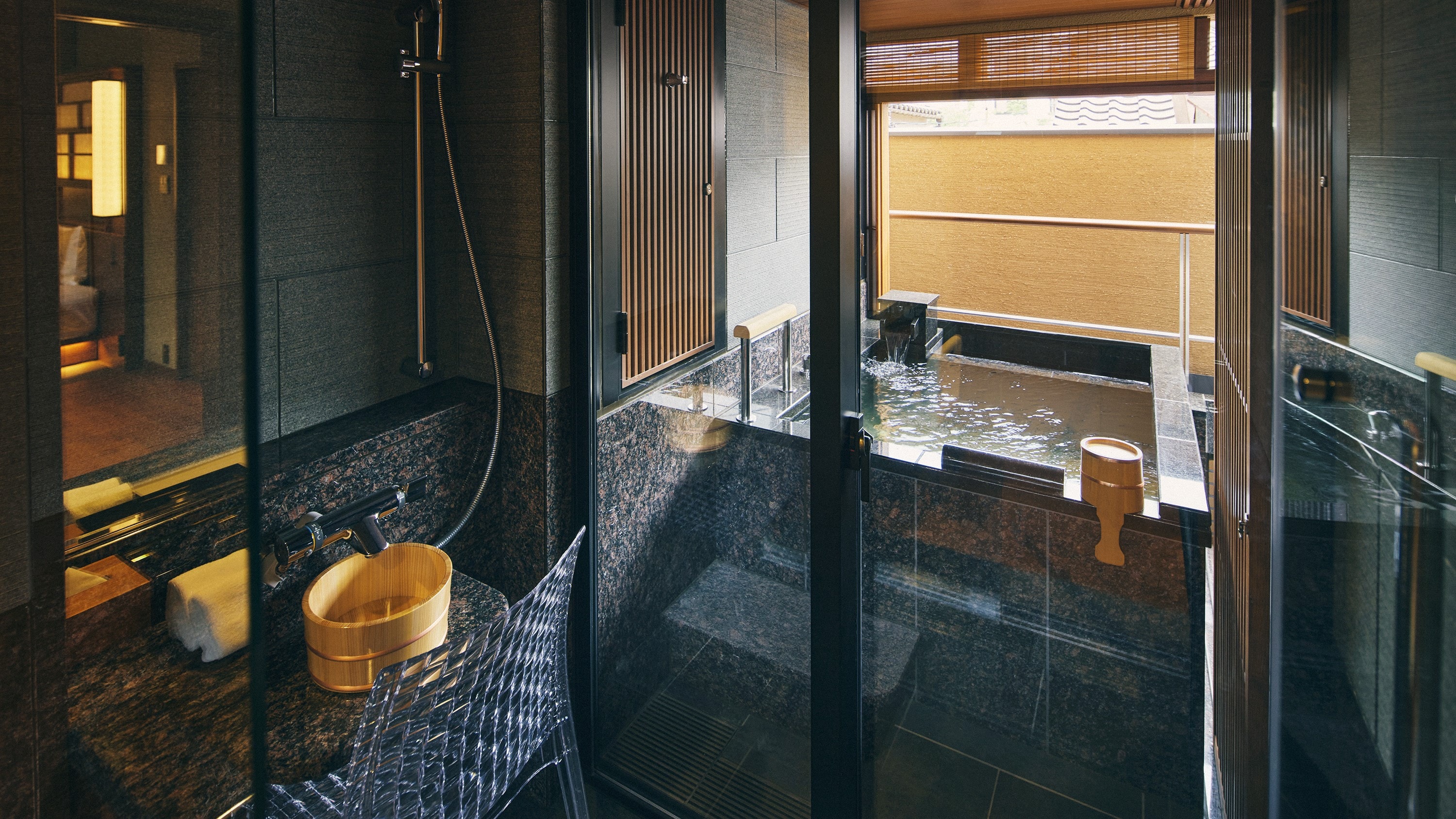 Miyabi Precious Room: The luxury of soaking in an open-air natural hot spring bath