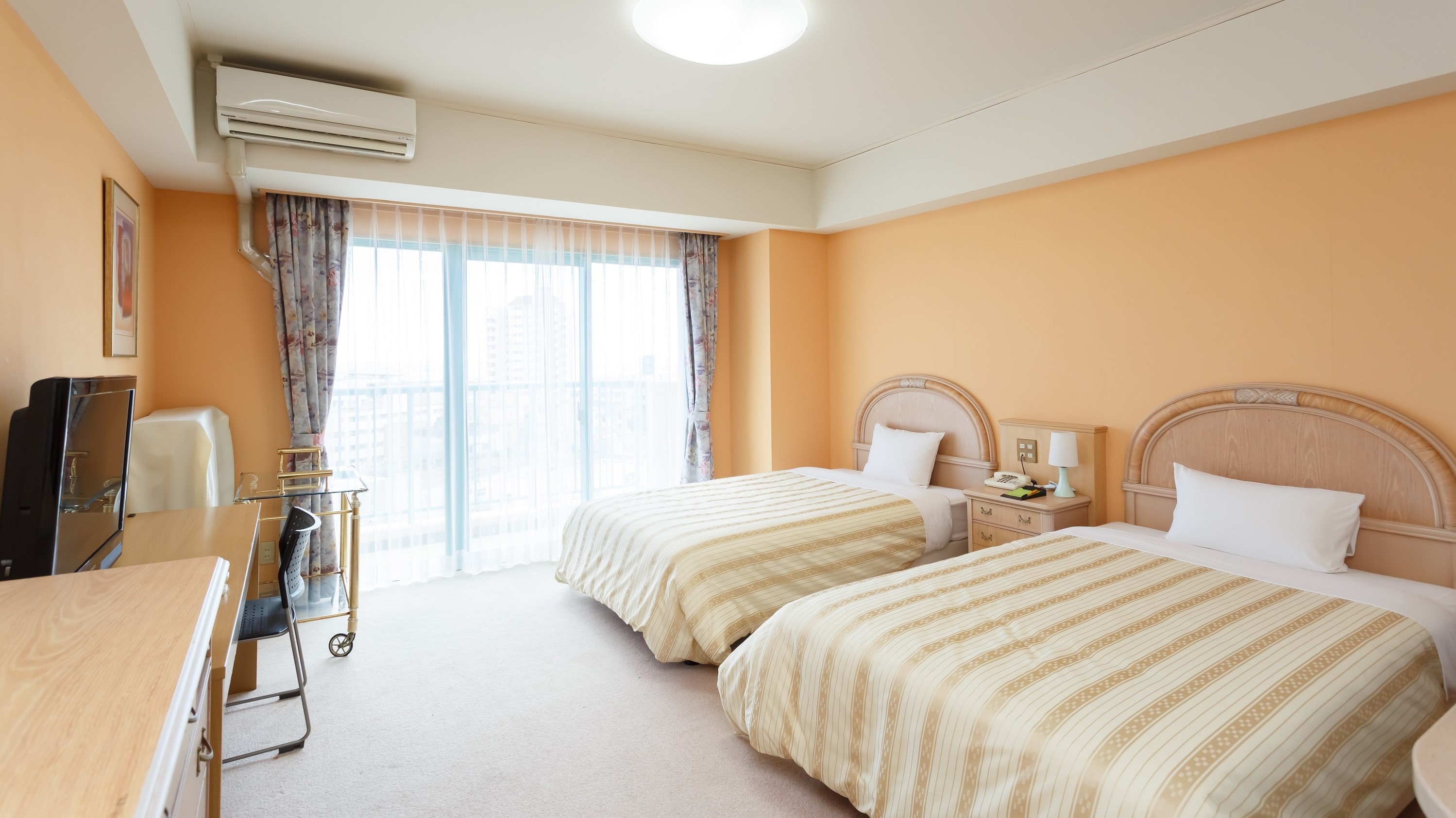 Twin room