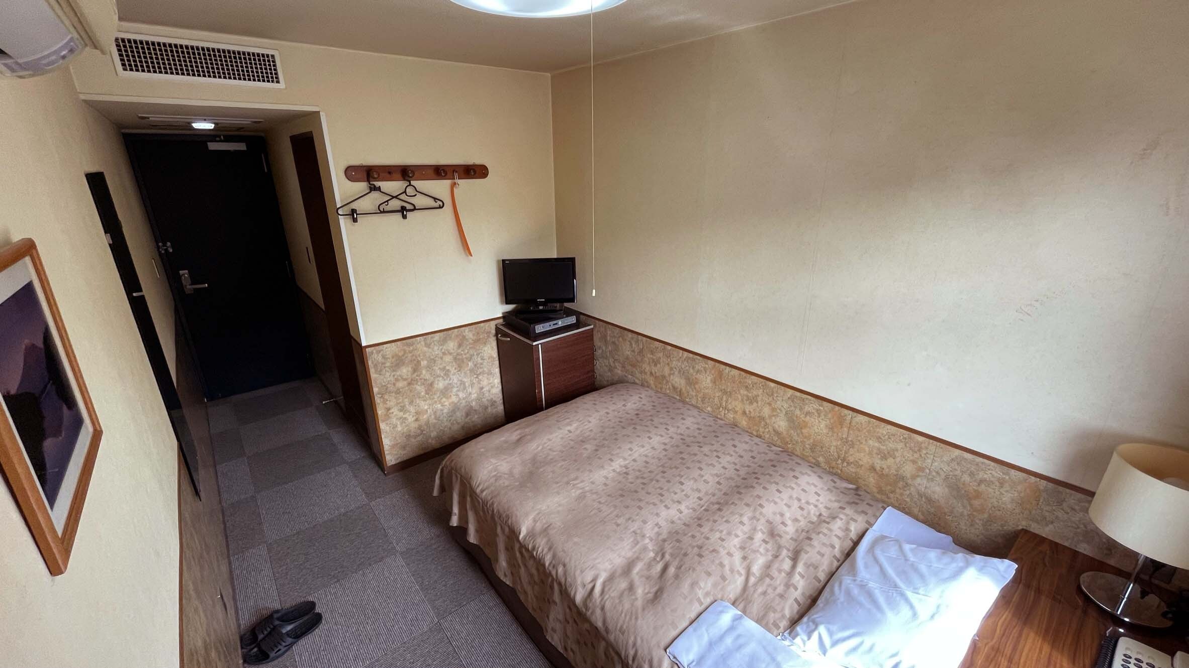 ●Single smoking room (Rooms facing Mt. Fuji available)