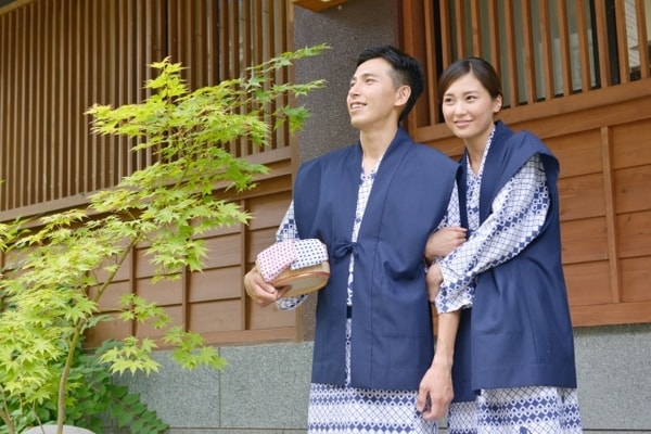 Couple P image ① Before heading to the hot spring
