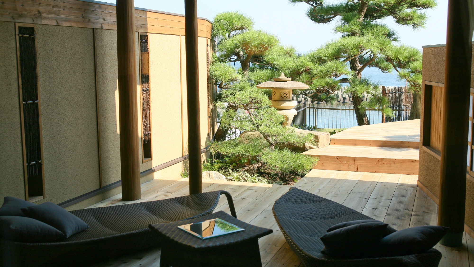 [ทุกห้องมีห้องอาบน้ำแบบเปิดโล่งส่วนตัว] Villa Paradise Sea Garden Type B / No. 102 ฝั่งห้องเทอเรส