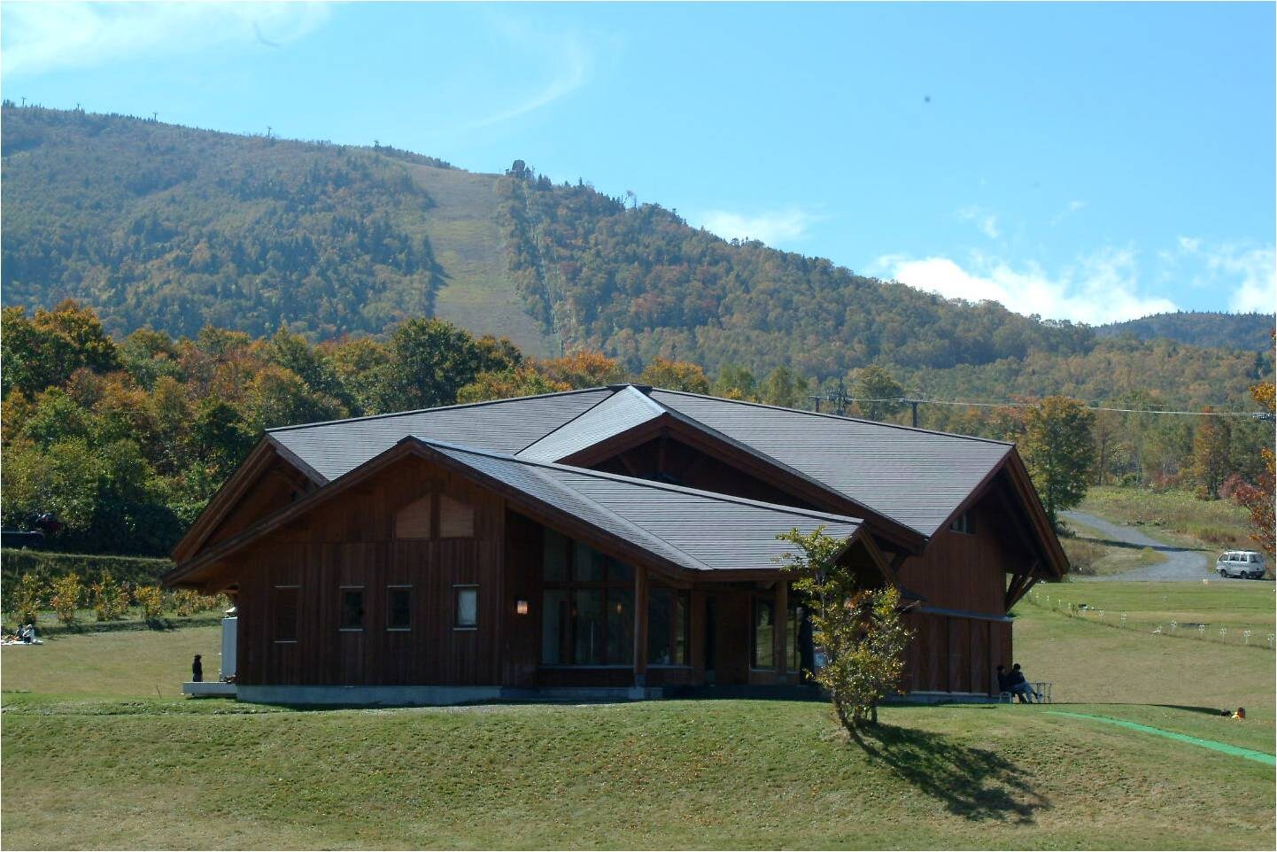 Forest concert hall