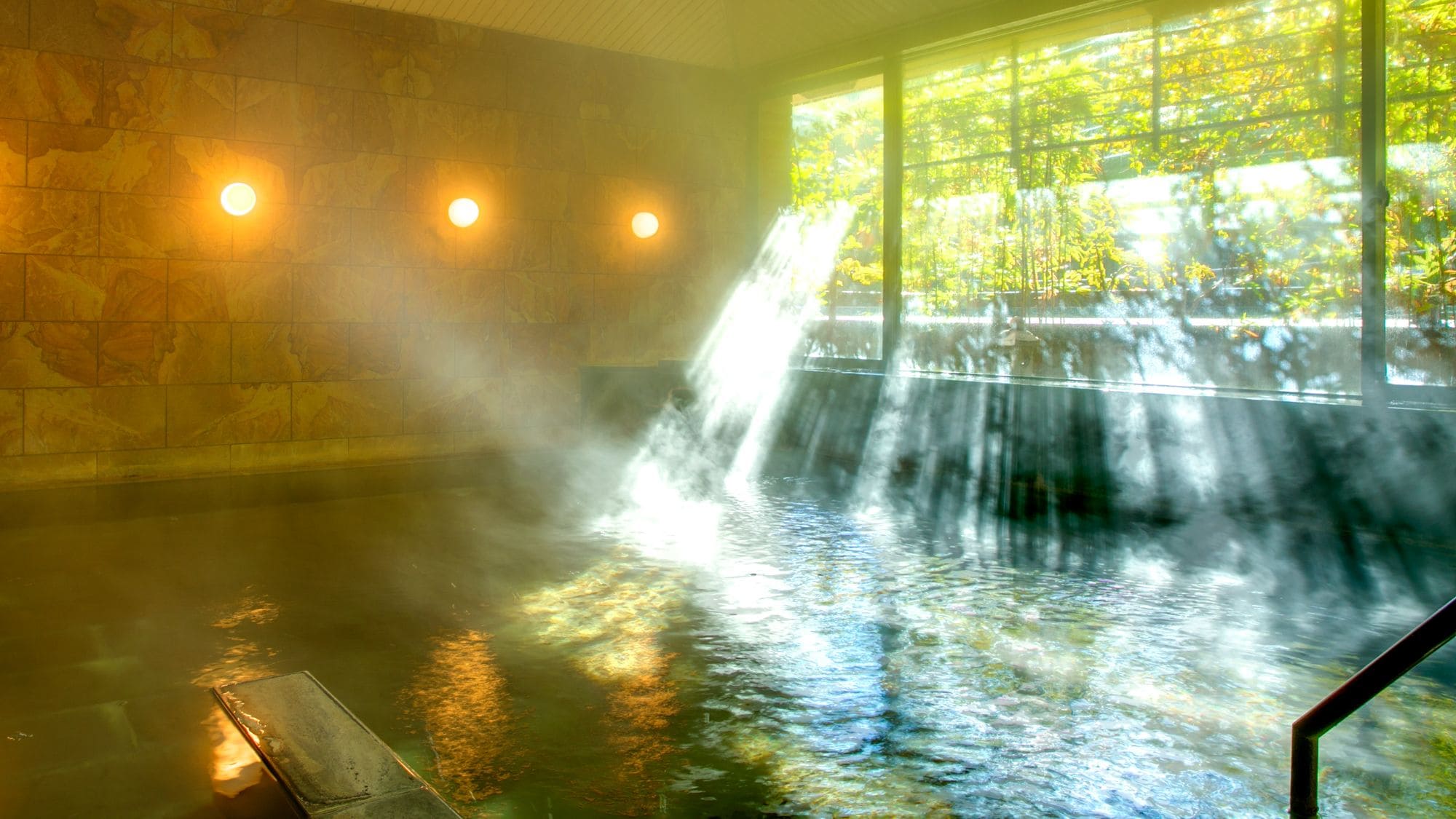 Yunosato Sugina's large bath