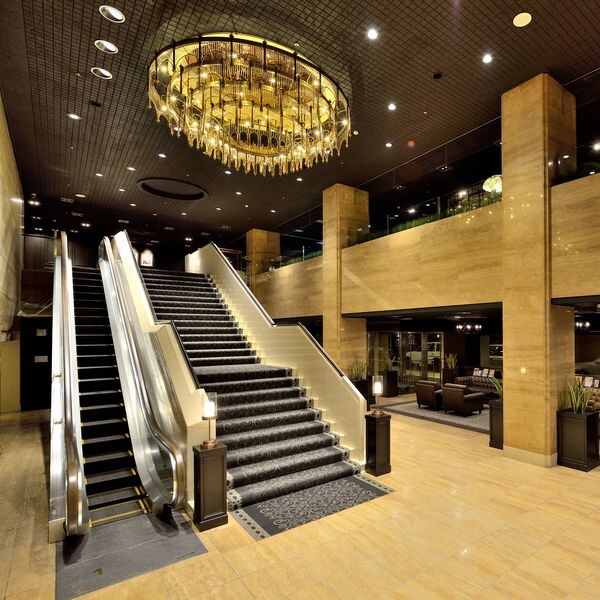 Lobby escalator 600600