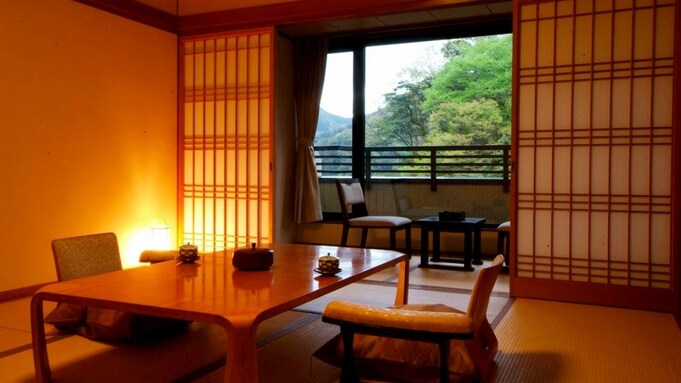 Japanese-style room 10 tatami mats, fully equipped standard guest room type
