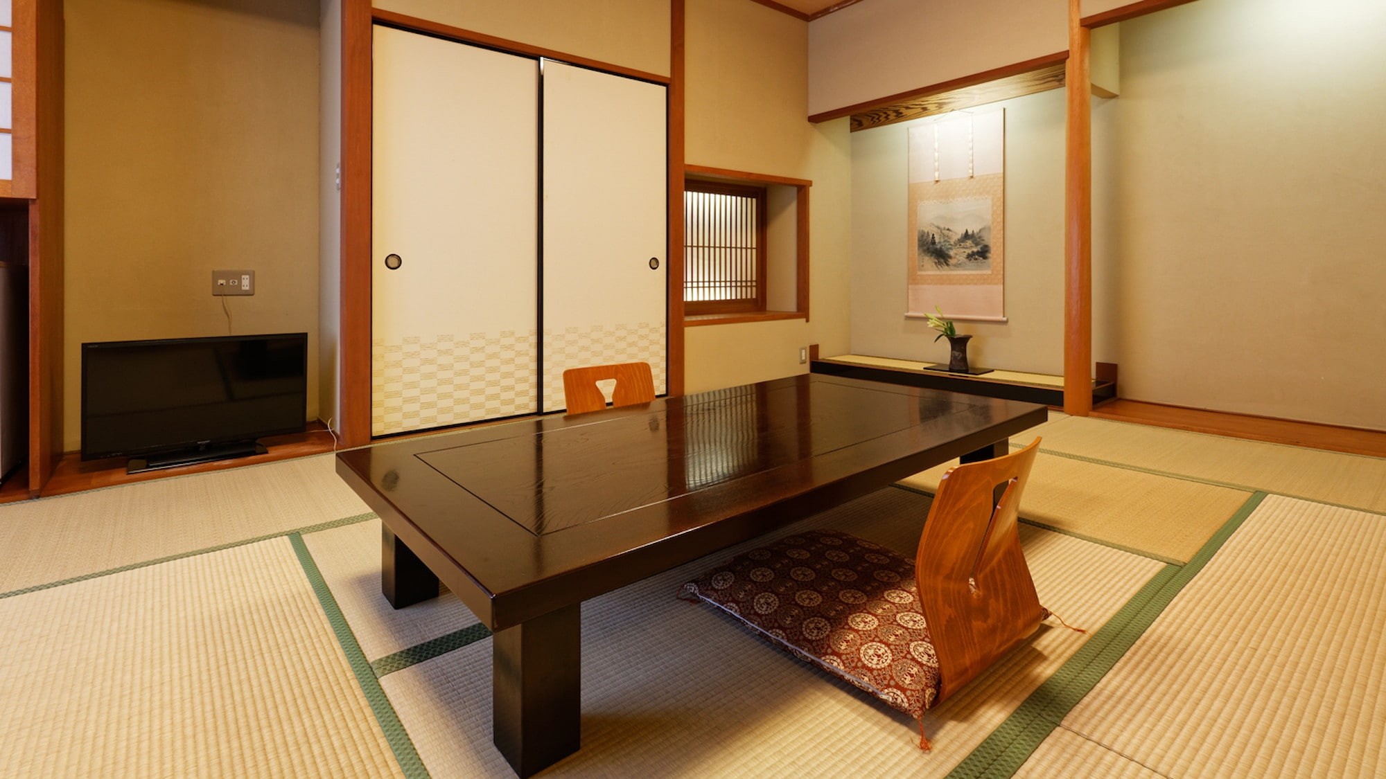 [Sea view] Futama Japanese and Western room (corner room / bed)