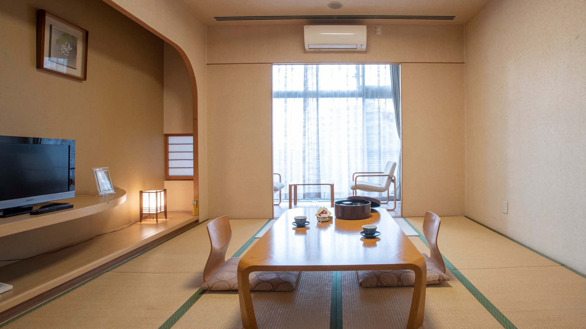 Guest room (Japanese-style room, 10 tatami mats)