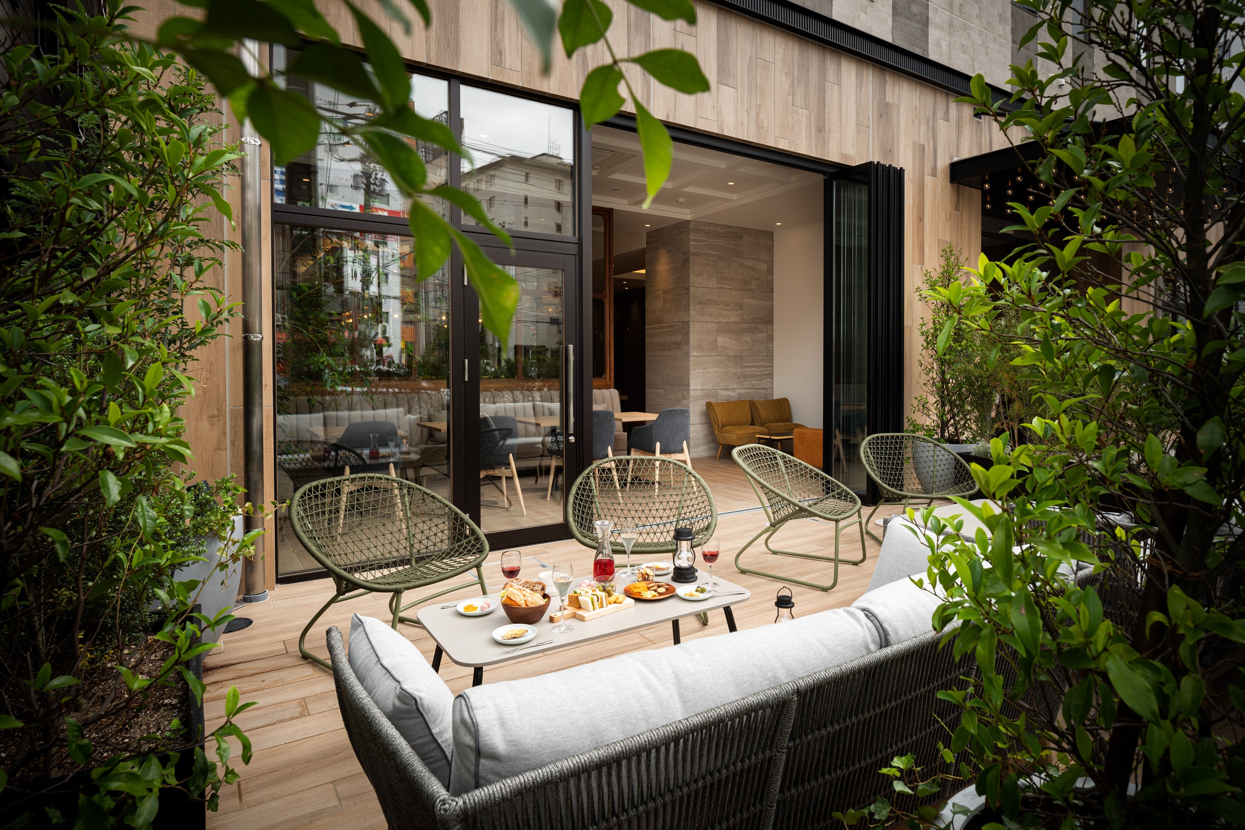 Terrace It is also possible to enjoy the meals you bring on the comfortable terrace.