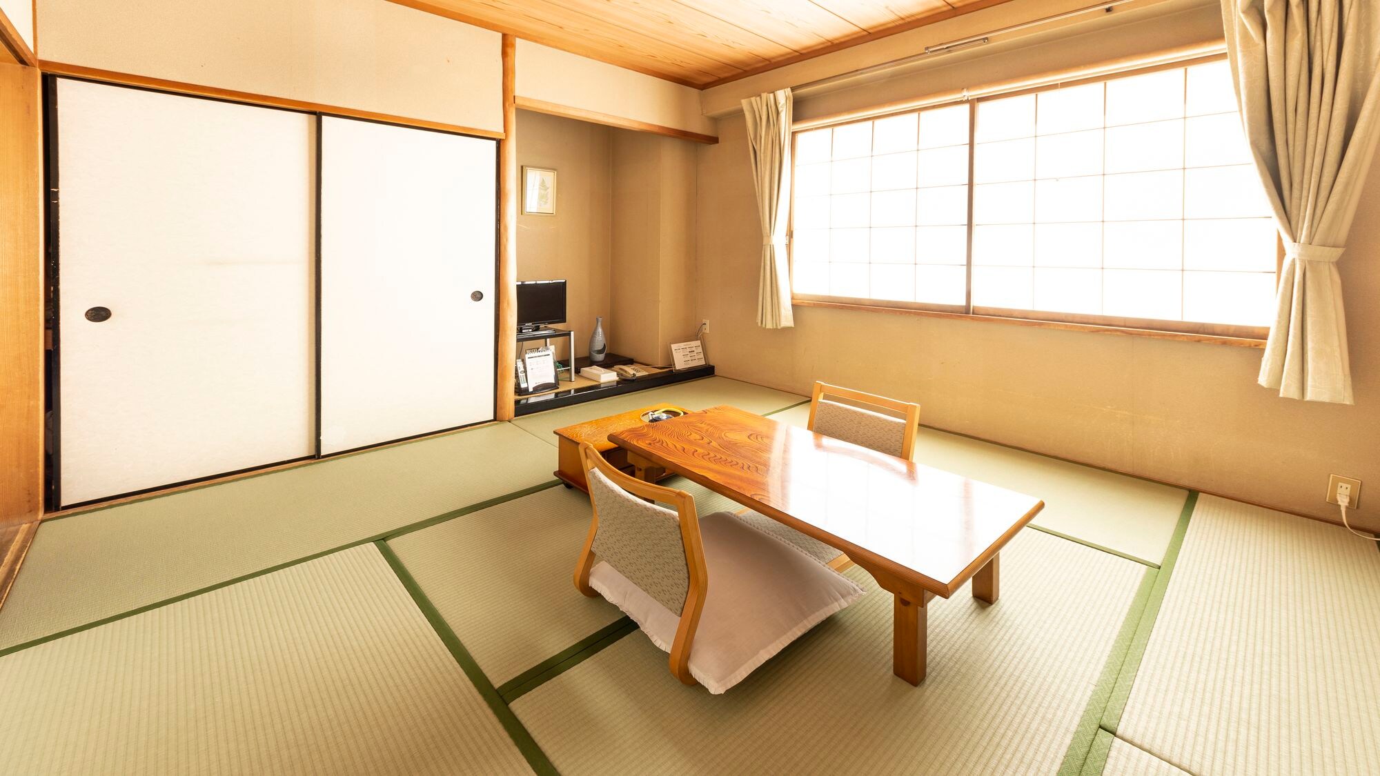 日式房间（8张榻榻米）