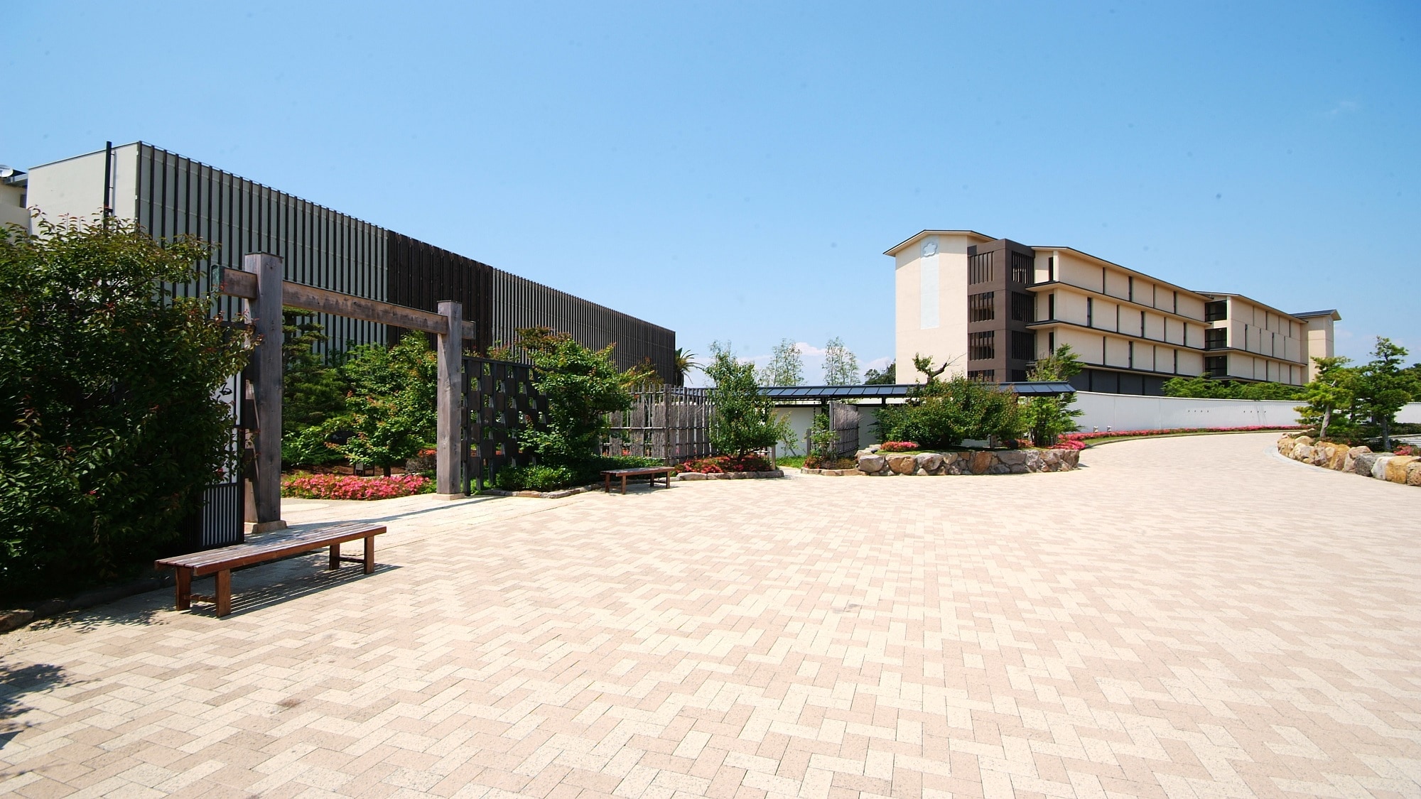 [Outside of Kaishu]