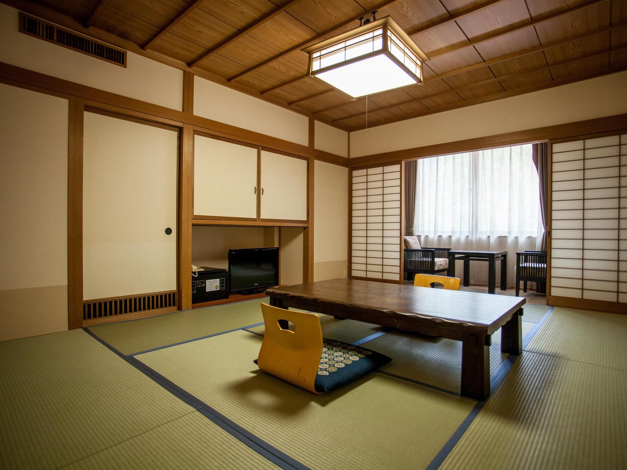 10 tatami Japanese-style room
