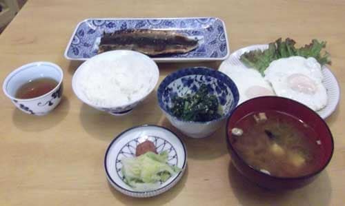 早餐每天500日元（A）