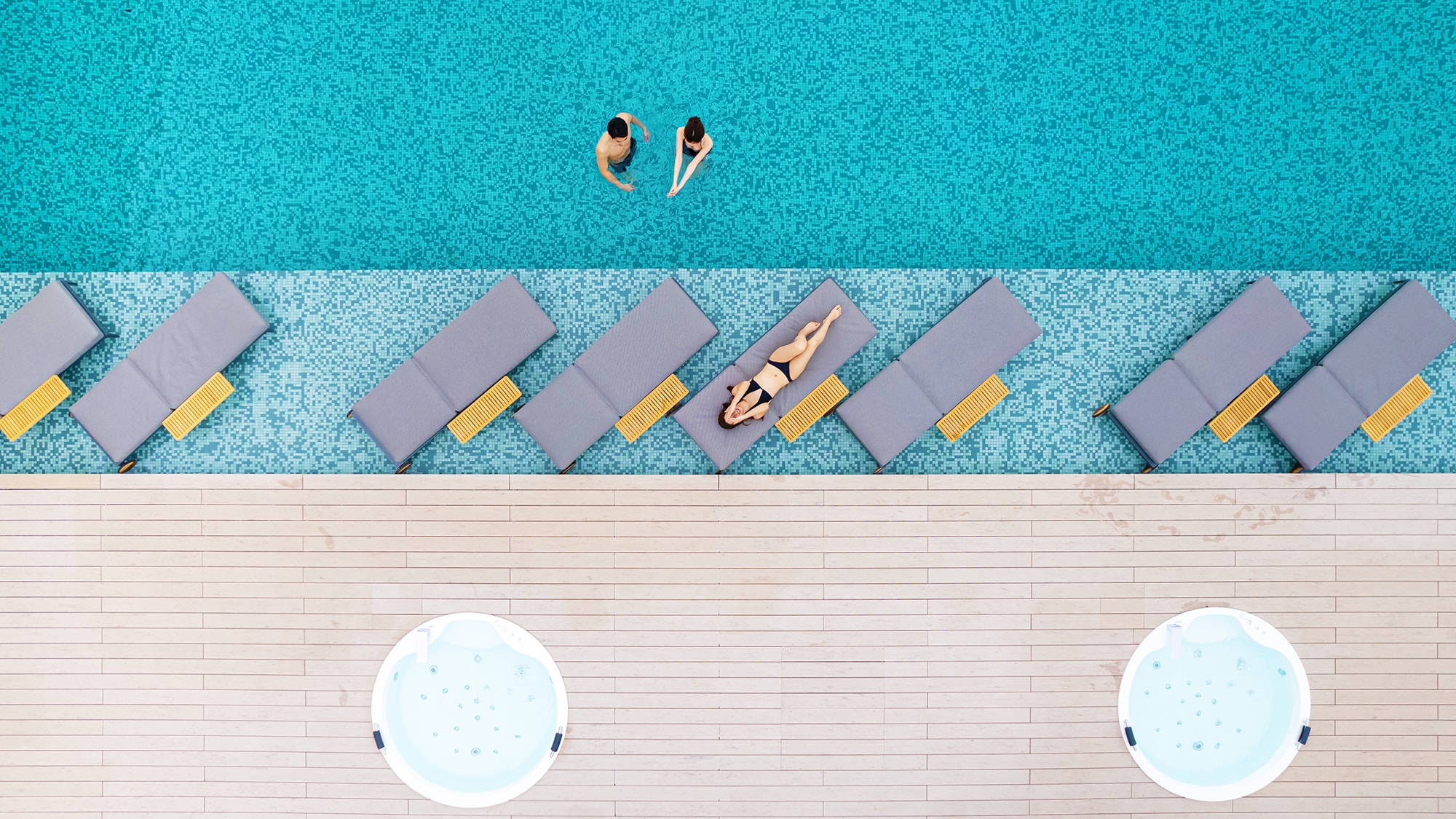 ■Newly opened in April 2011■【Infinity Pool Area】Enjoy our heated pool, regardless of the season.