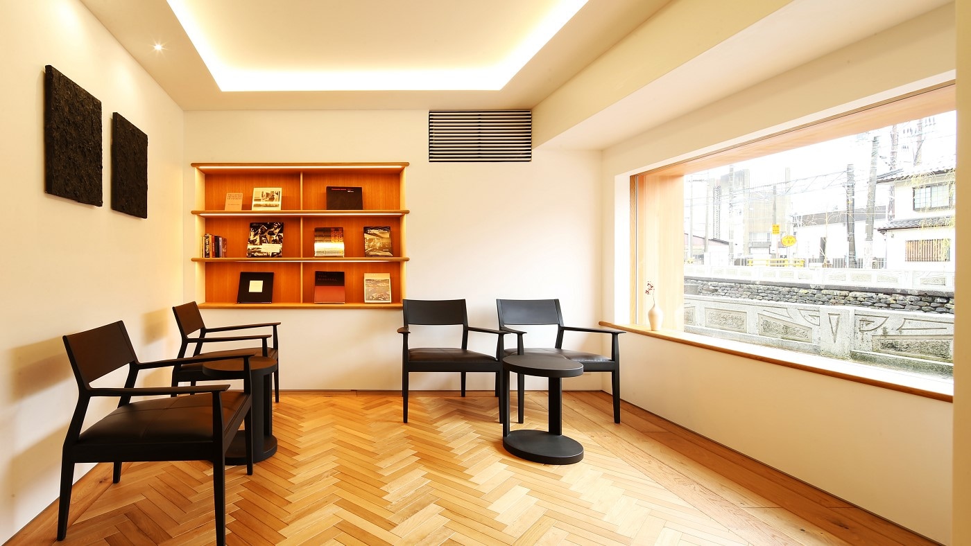 Lounge (renovated in October 2022)