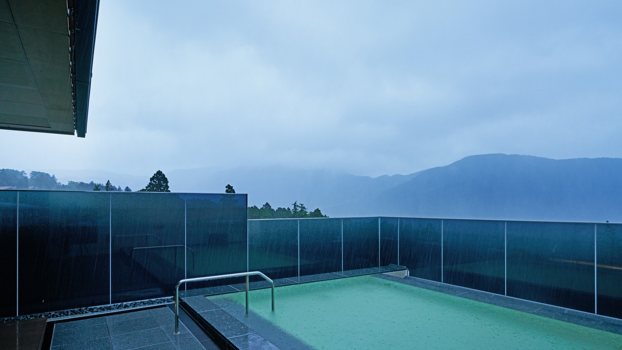 [Large public bath] Myojo-no-yu open-air bath