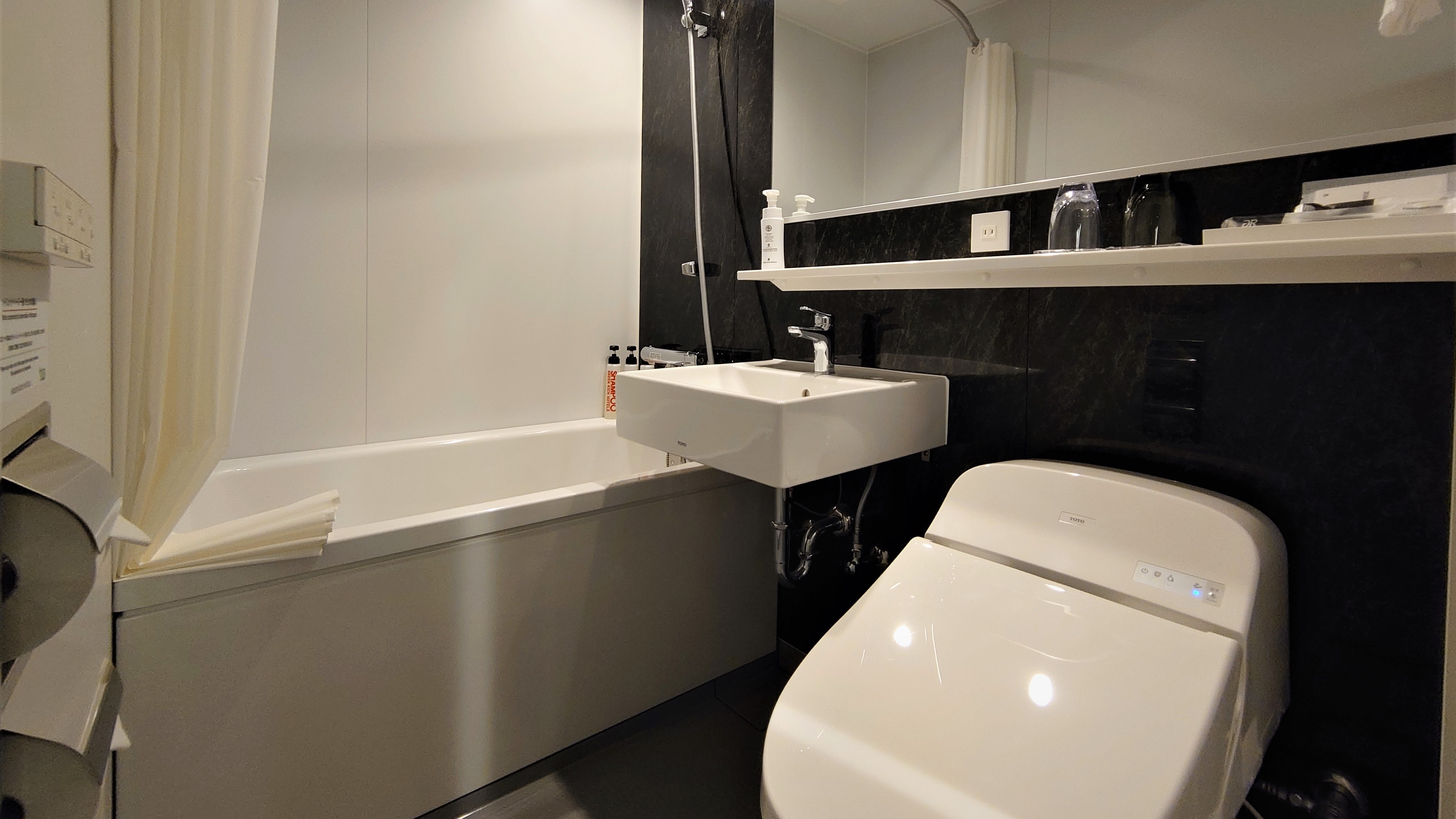 Premium single unit bath