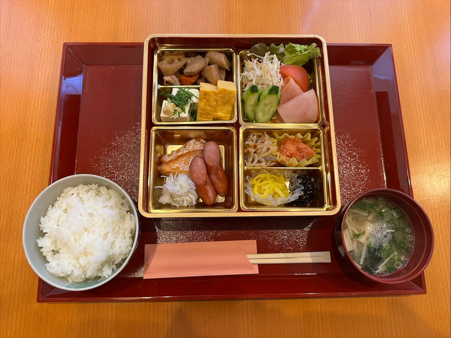 Breakfast set meal