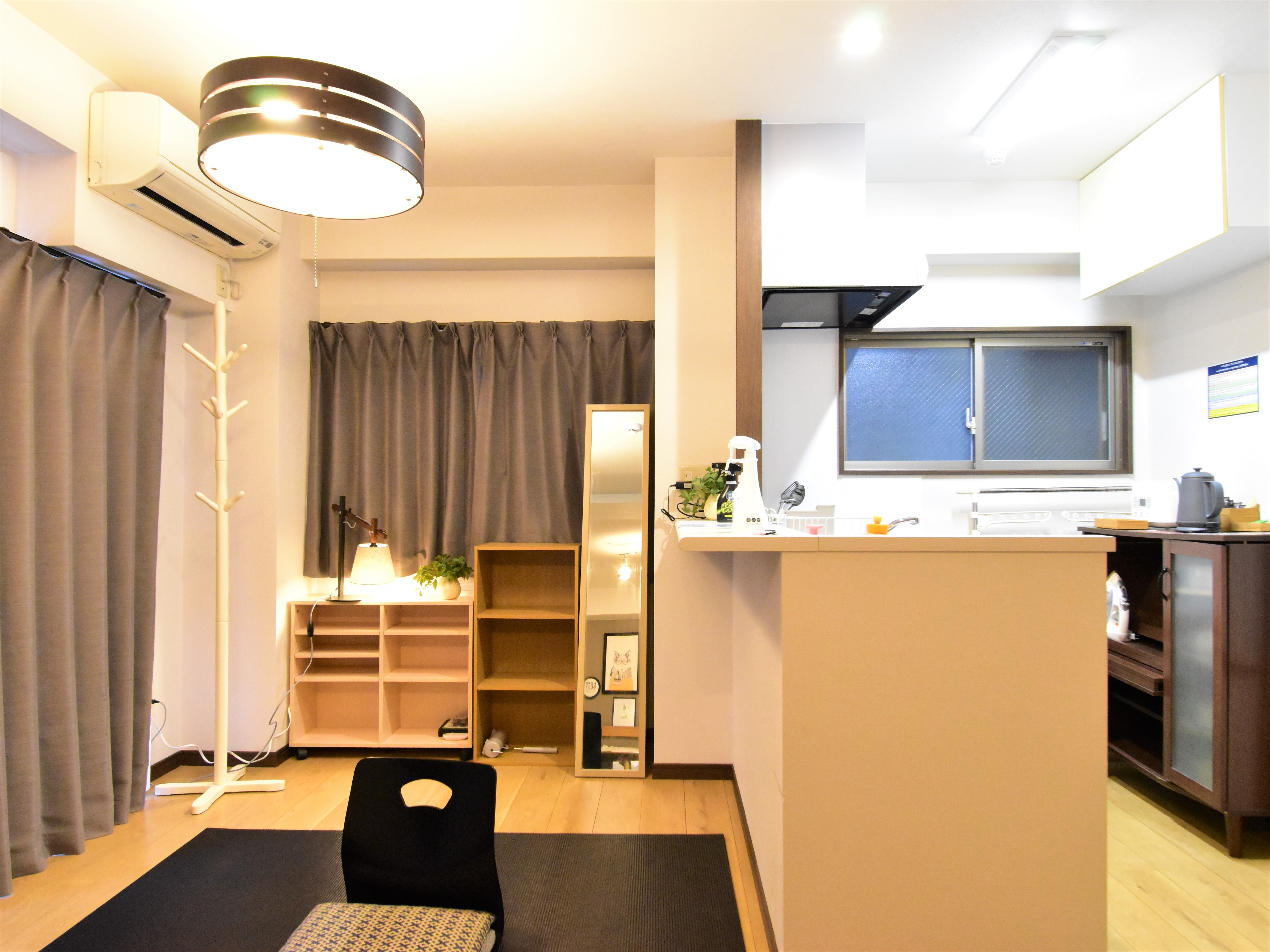 Room 202 (Tatami mats and kitchen)
