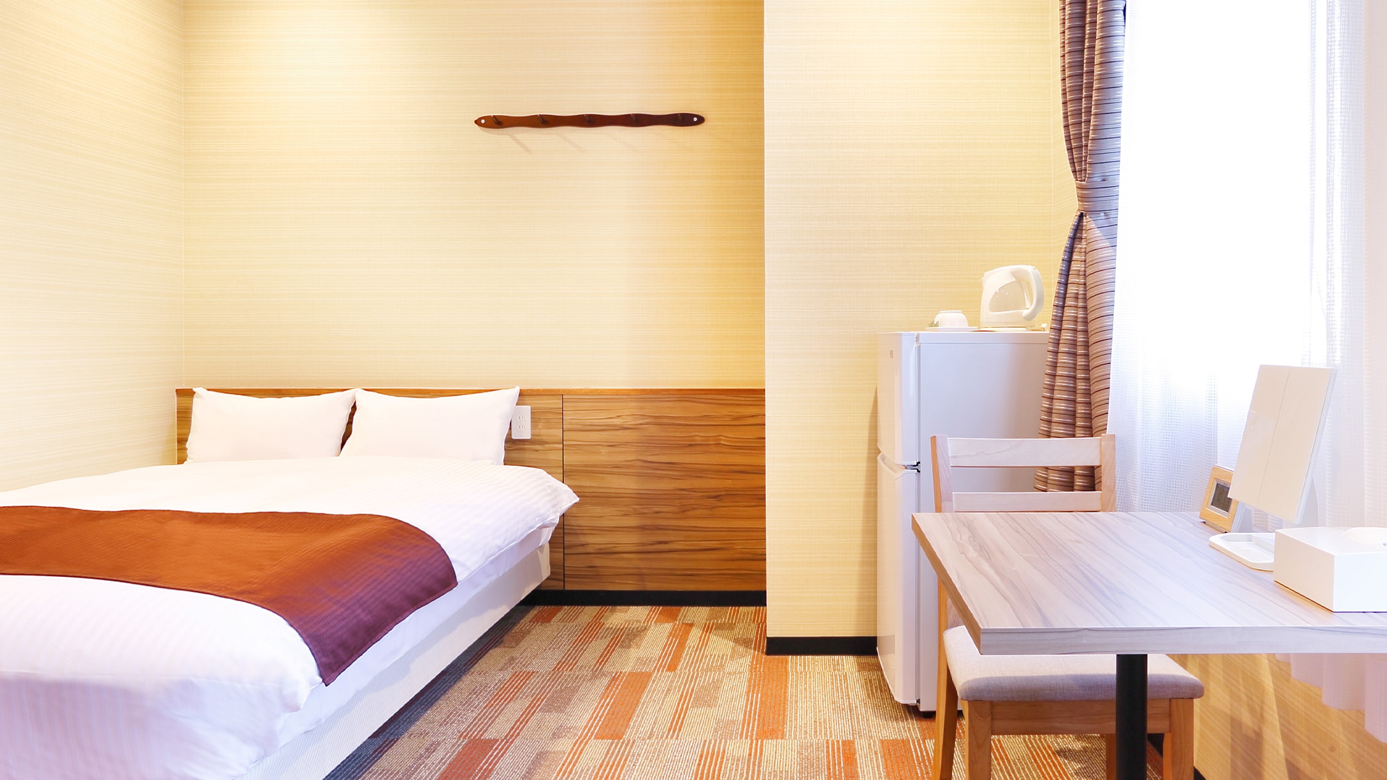 Double / Simmons bed