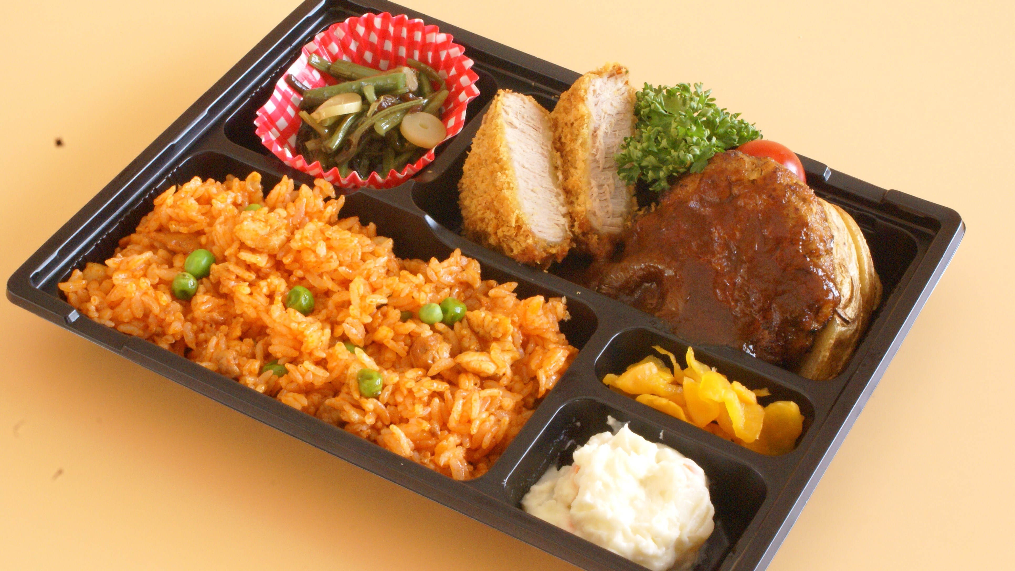 Makan Malam: Yamagata Beef Yakiniku Heavy Western Lunch untuk Anak-anak (Contoh) Yamagata Beef Yakiniku Makan Siang Dua Tingkat untuk Anak-anak