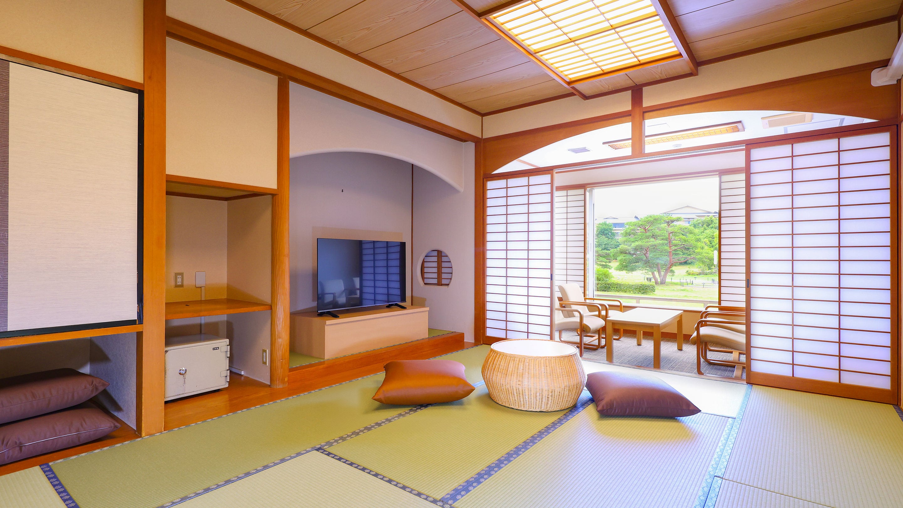 Standard Japanese-style room 10+6 tatami mats