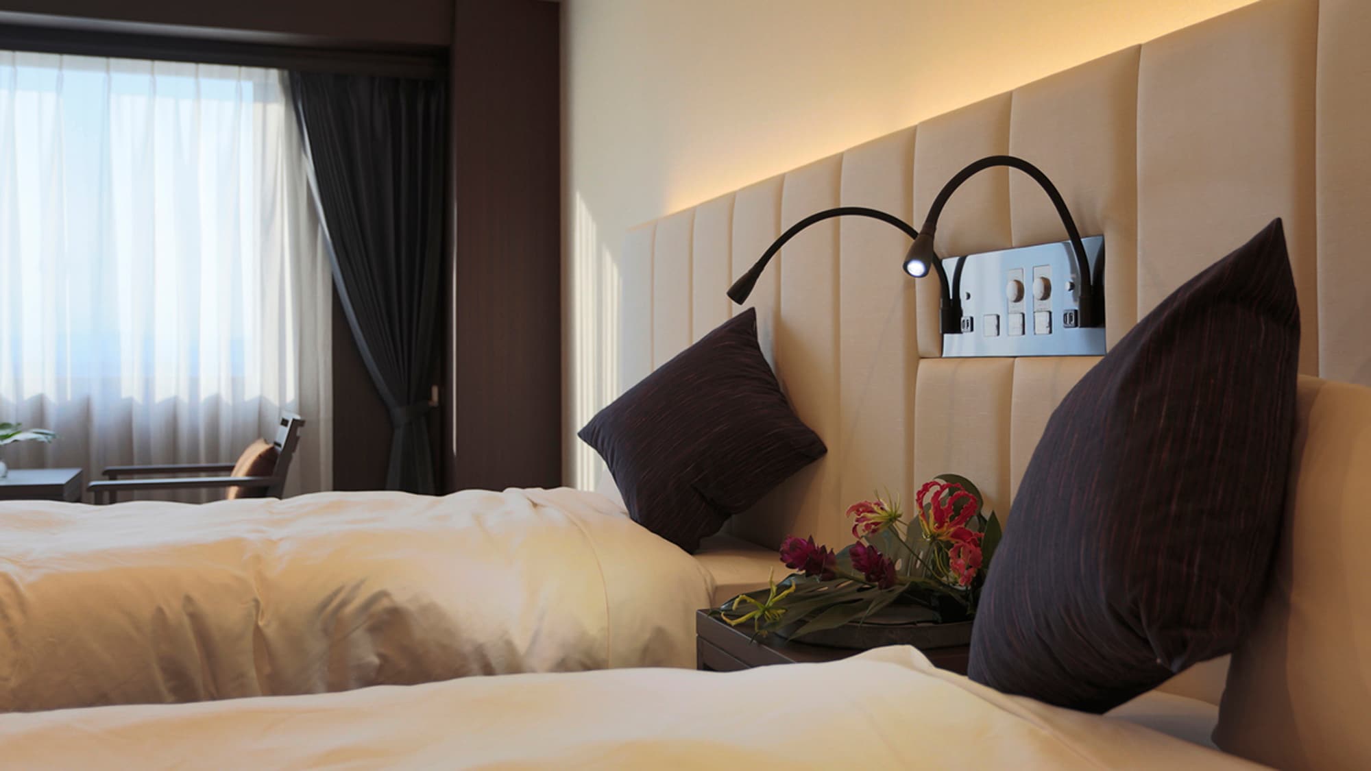 [11F Grande Room] 4 beds can be lined up side by side by using 2 stacking beds. Co-sleeping peace of mind (for 4 people)