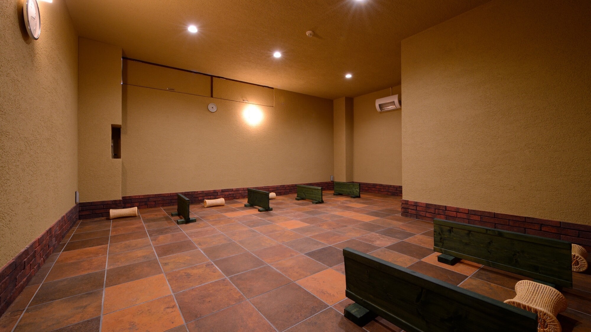 [Ondol-style bedrock bath] Relax and reset your mind and body with a moment of tranquility. 1,100 yen (tax included)