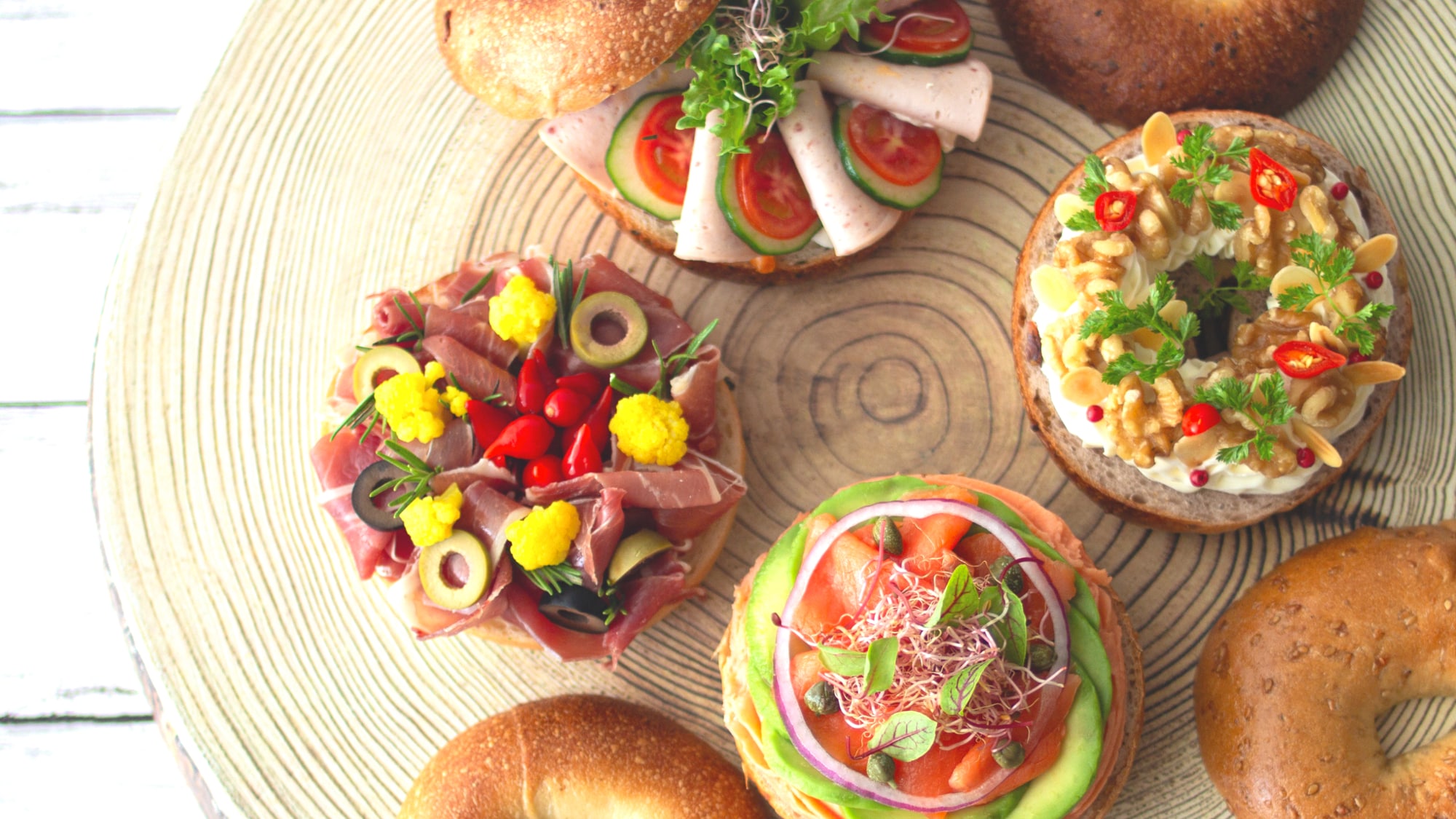 ◇New breakfast starting in January 2026! Enjoy a variety of menu items including seafood bowls and bagel sandwiches!