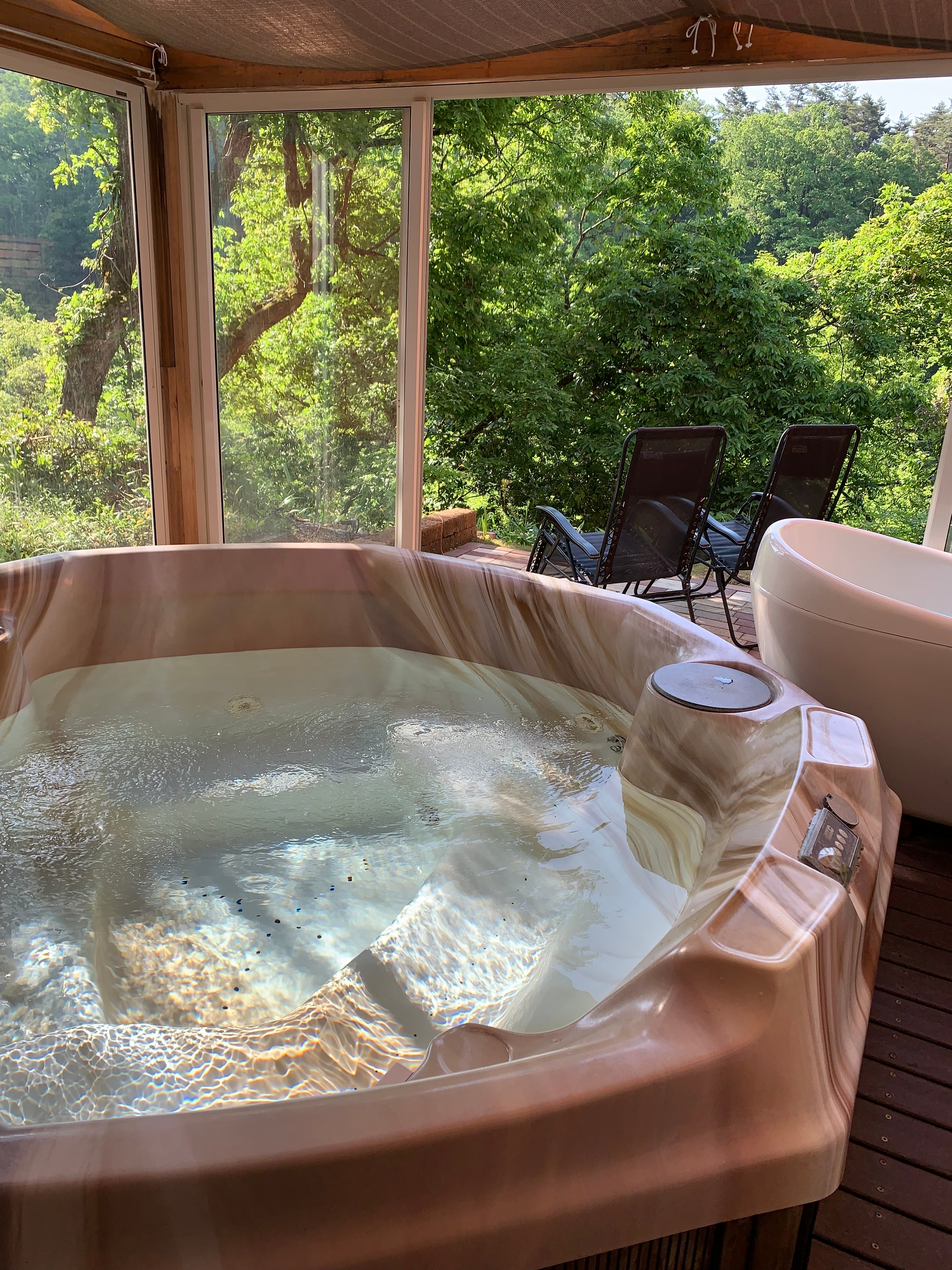 Jacuzzi & outdoor bathing