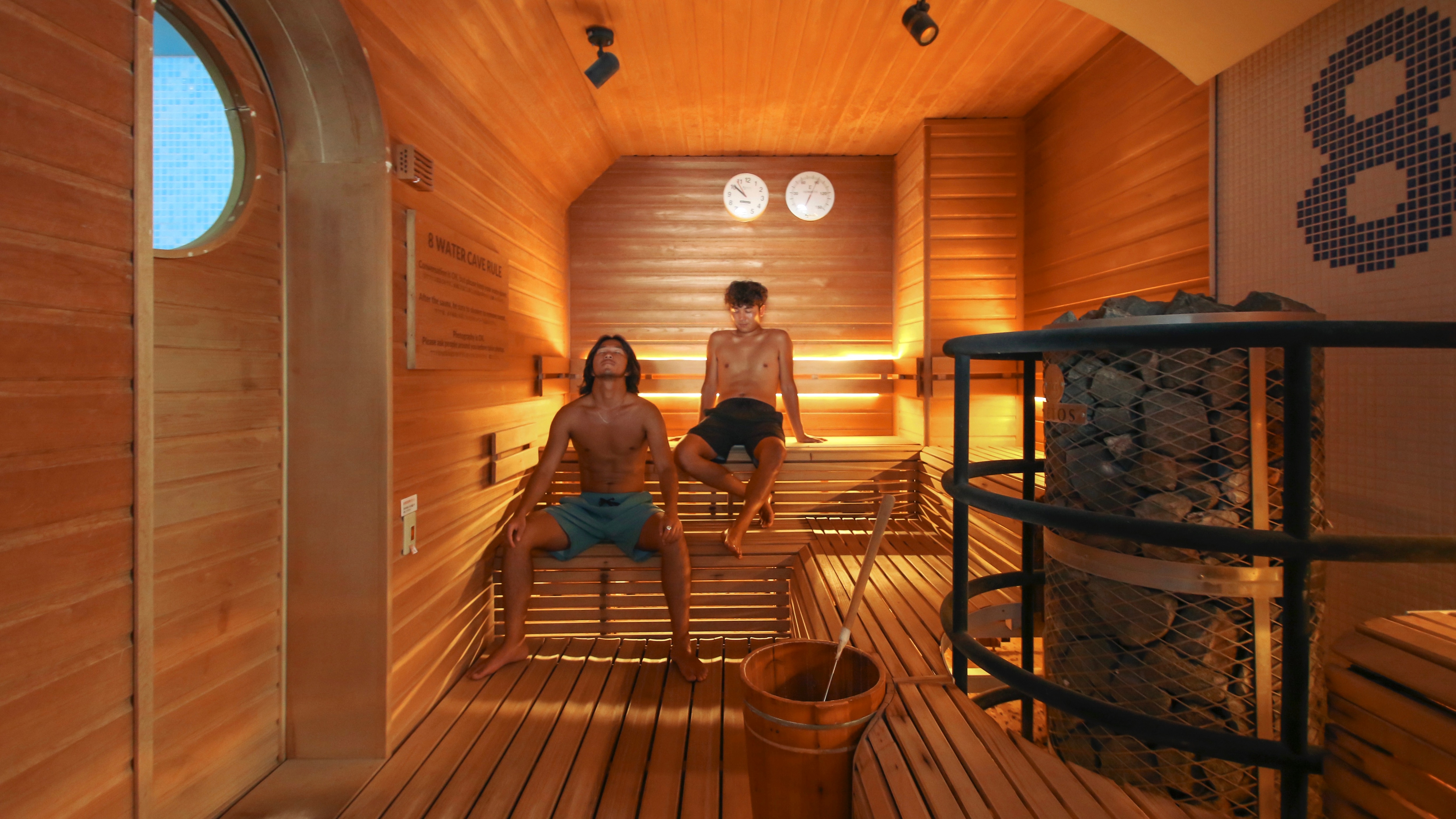 8WATER CAVE Self-Loyly sauna