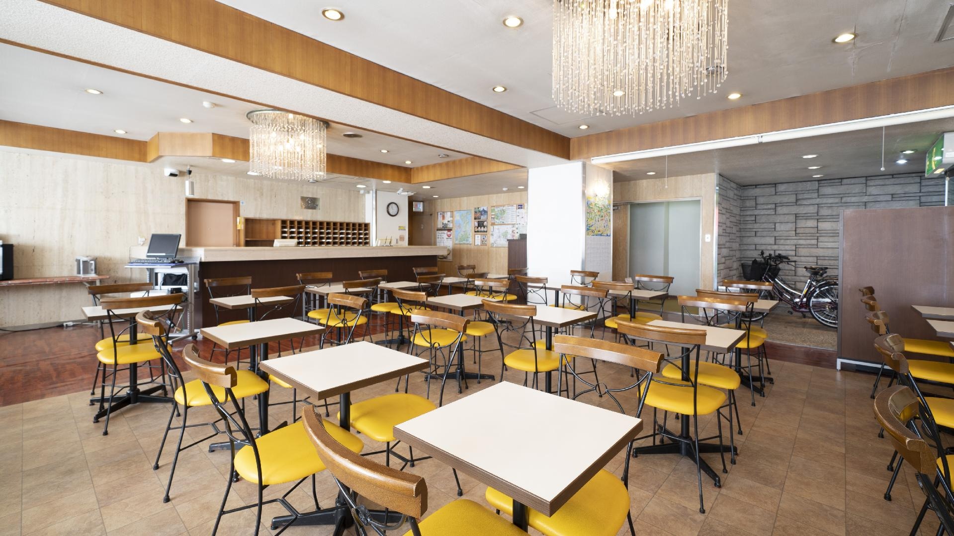 [Breakfast venue]