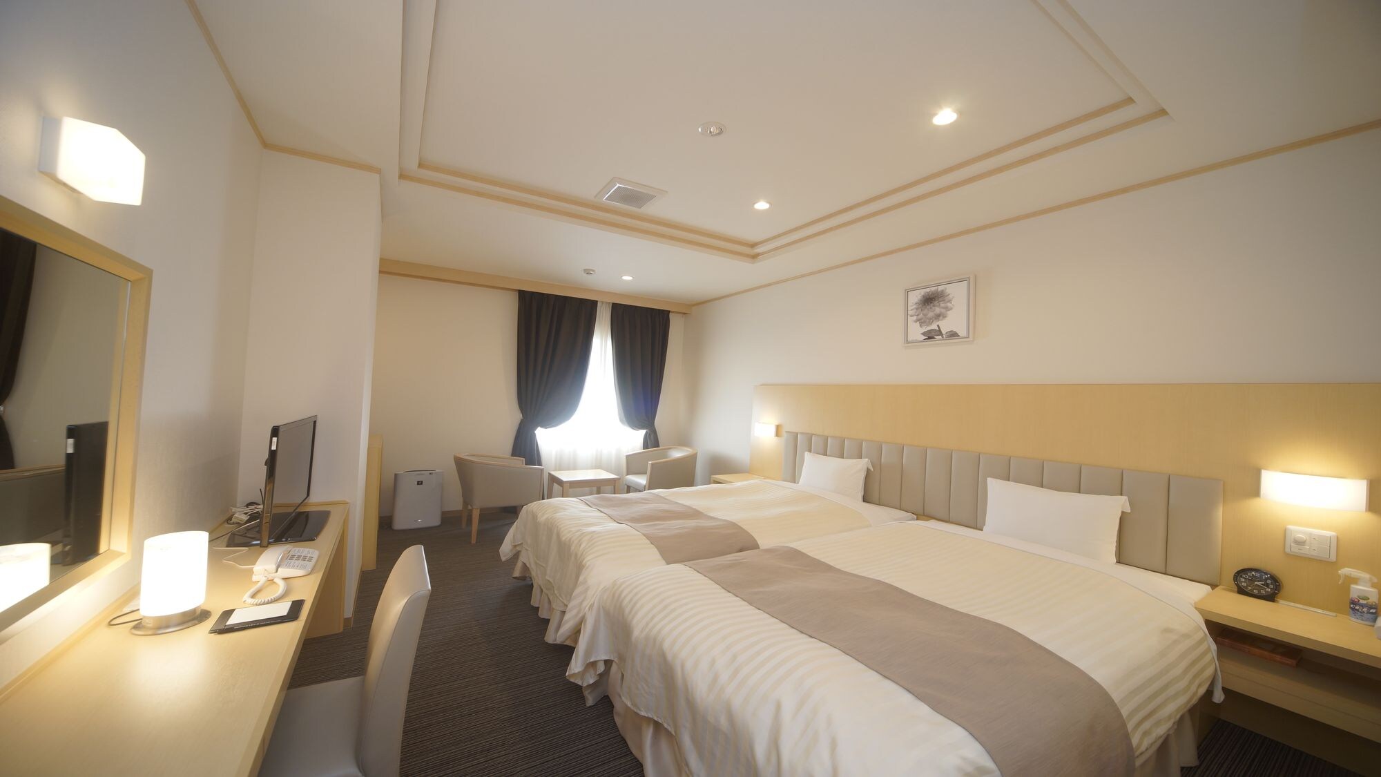 Superior Twin (Non-smoking)