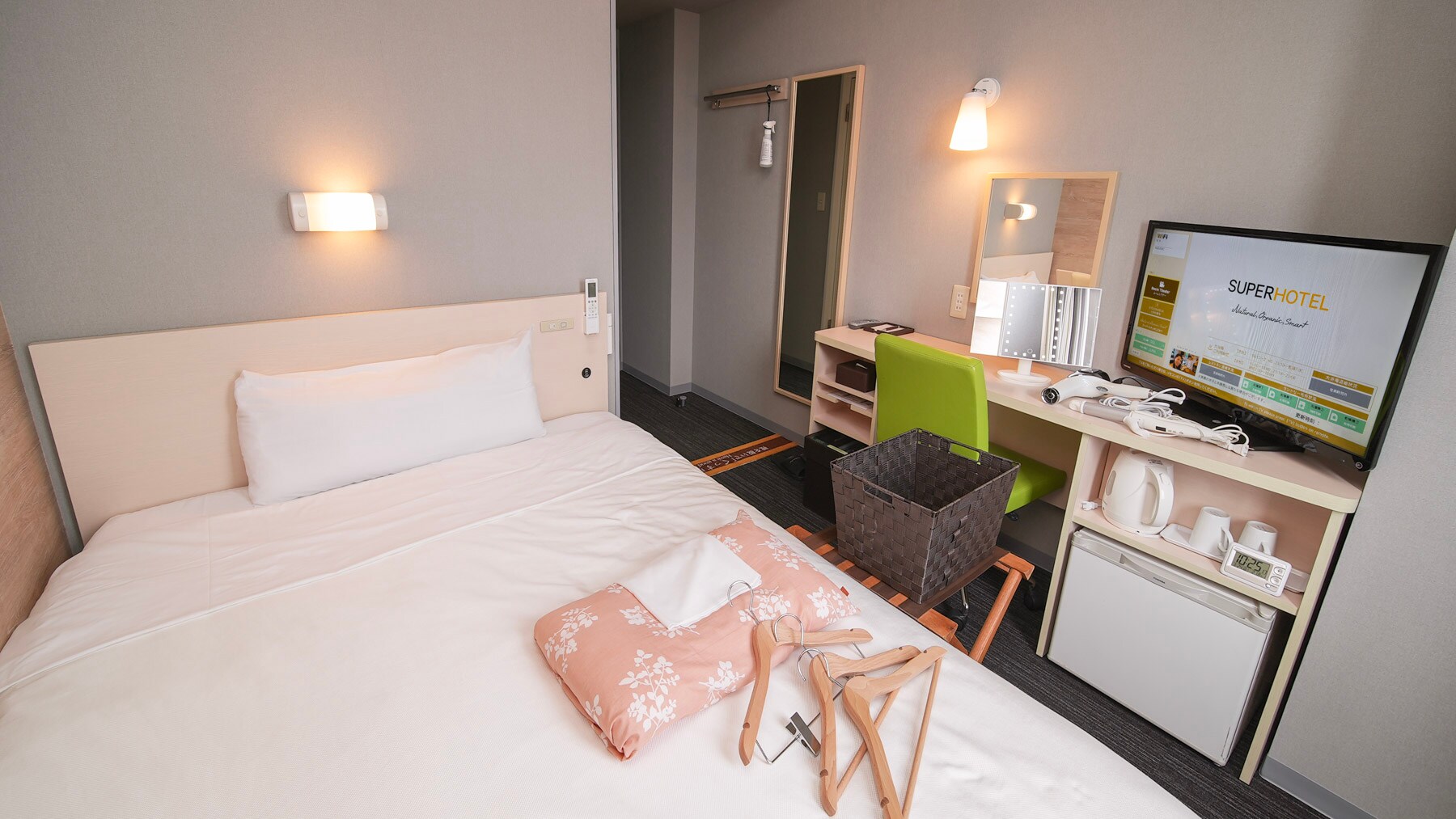 ห้องผู้หญิง: ห้องนี้สำหรับผู้หญิงเท่านั้น