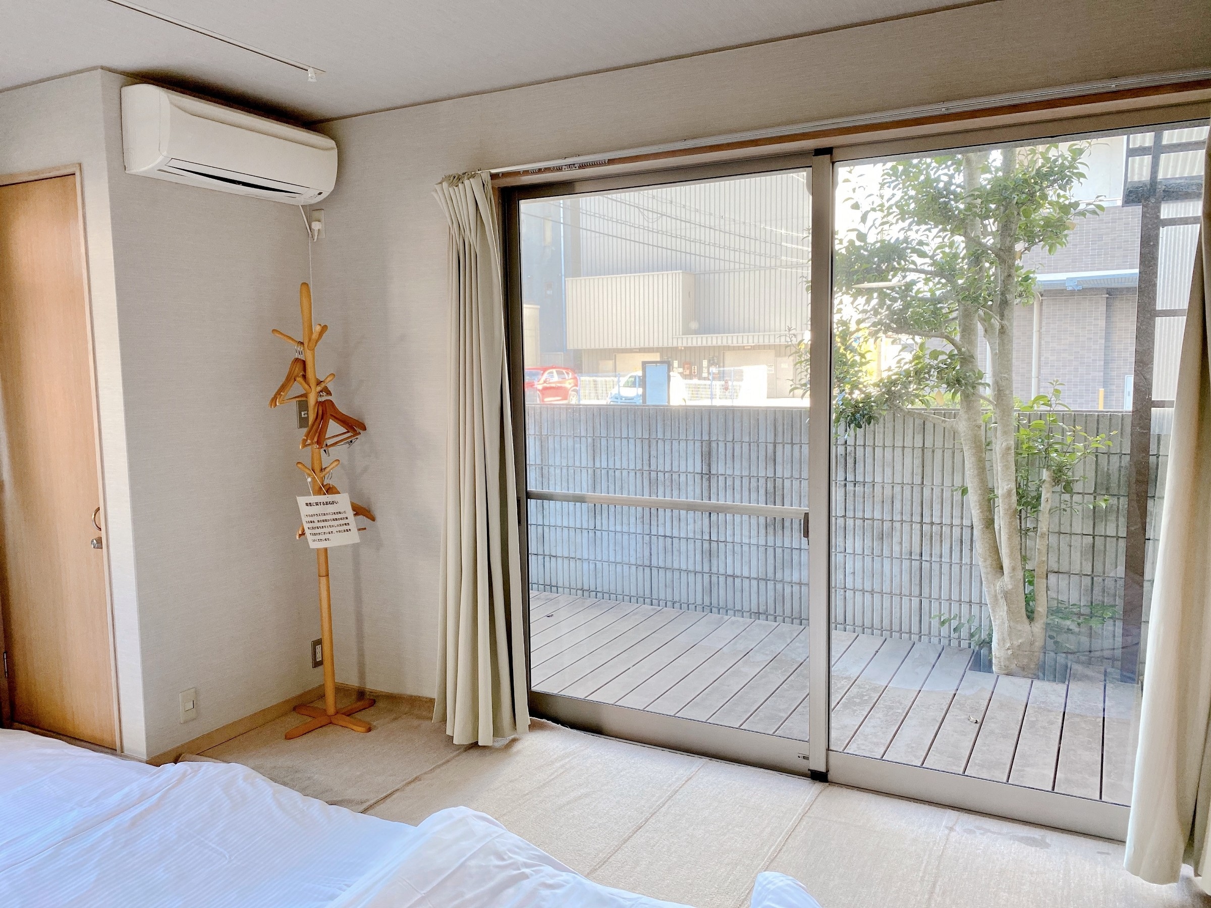 1F terrace window