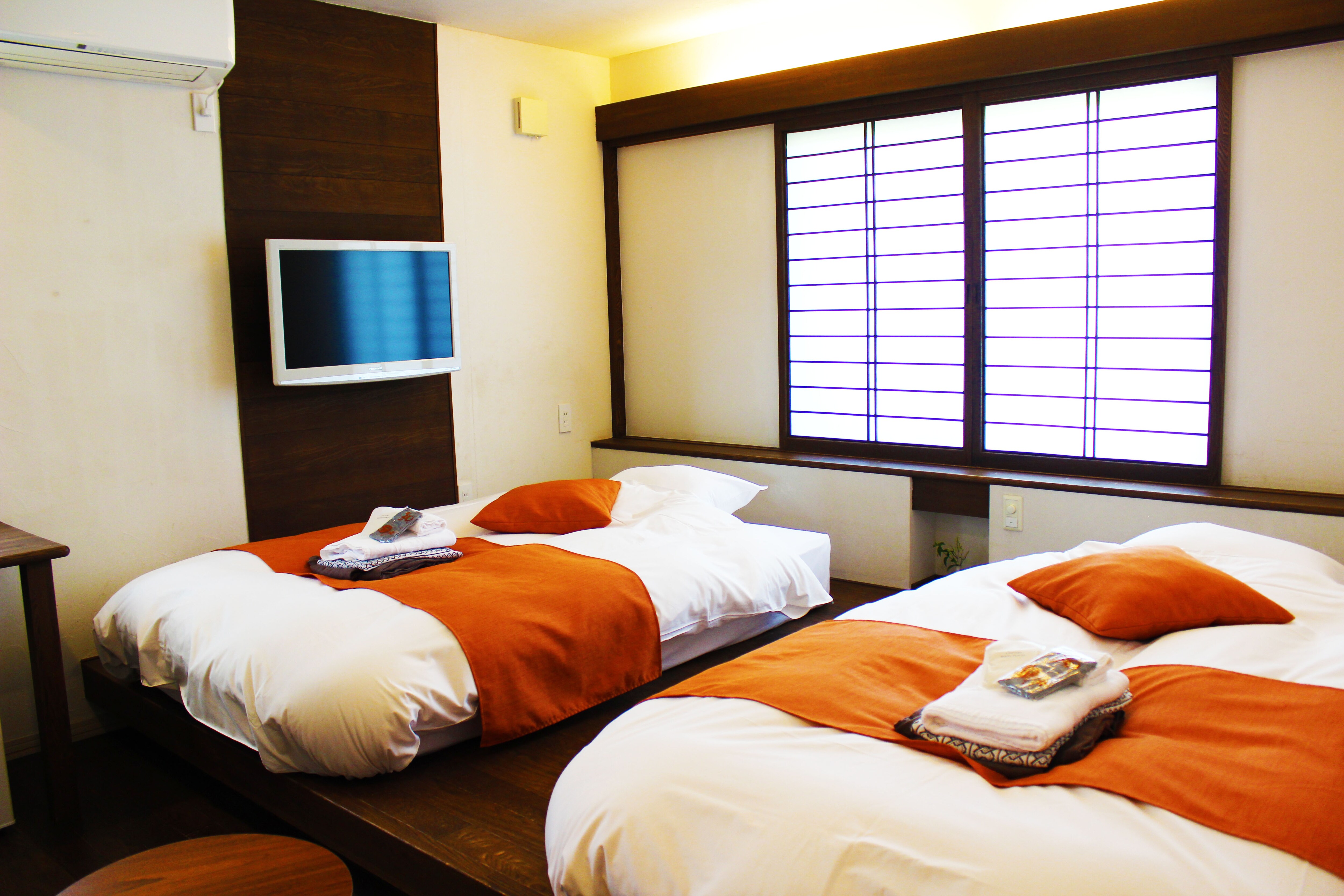 [Enishi] Kamar Semi-Double Twin Jepang-Barat