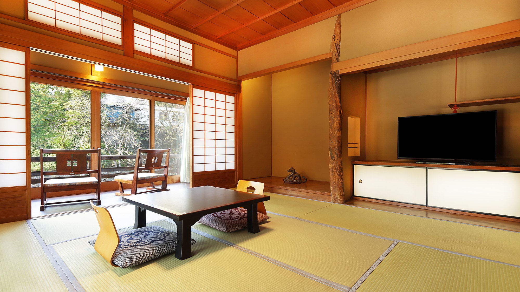 Main building Japanese-style room 8-12 tatami mats