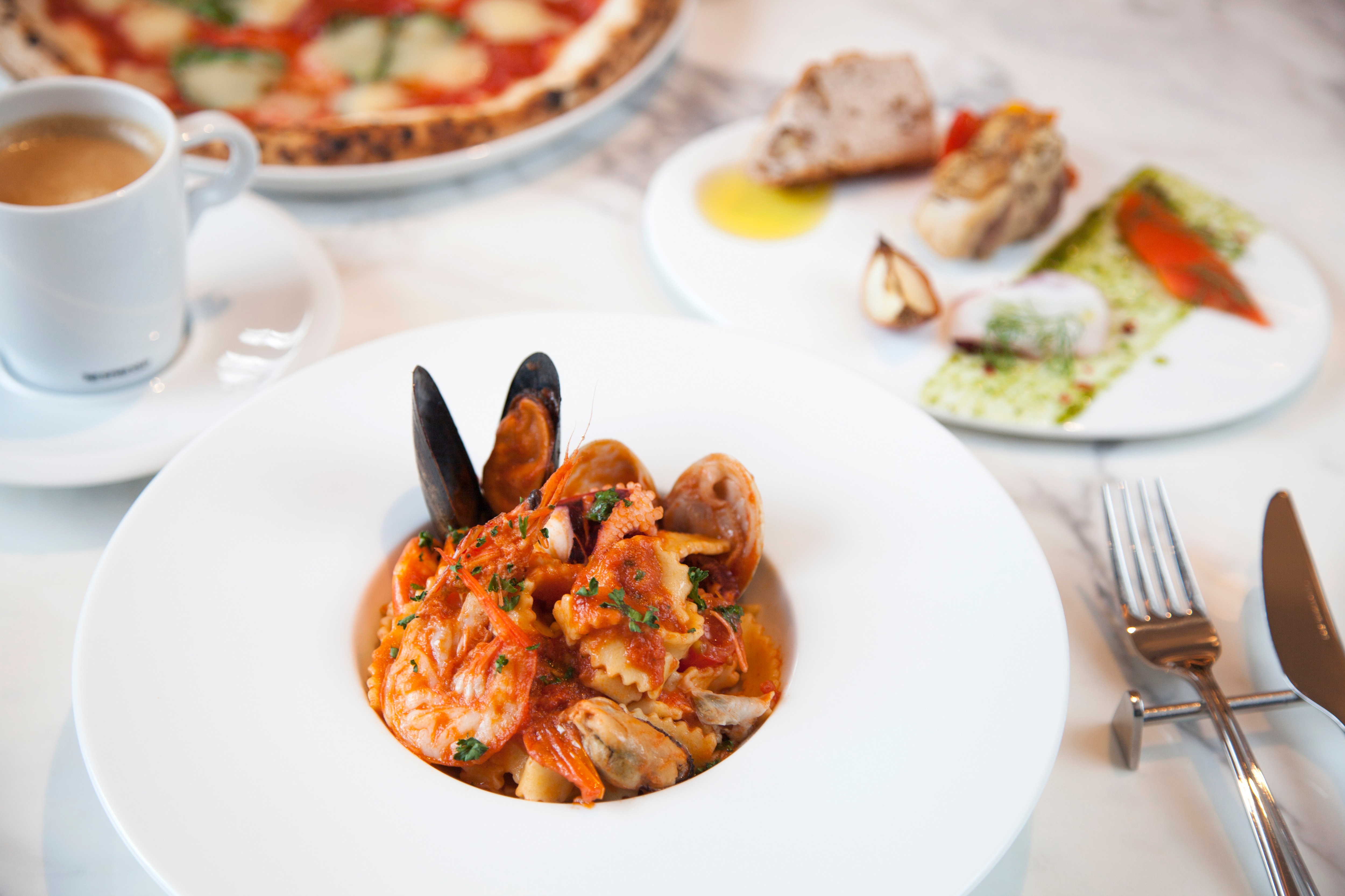 Lunch Italian restaurant Salus